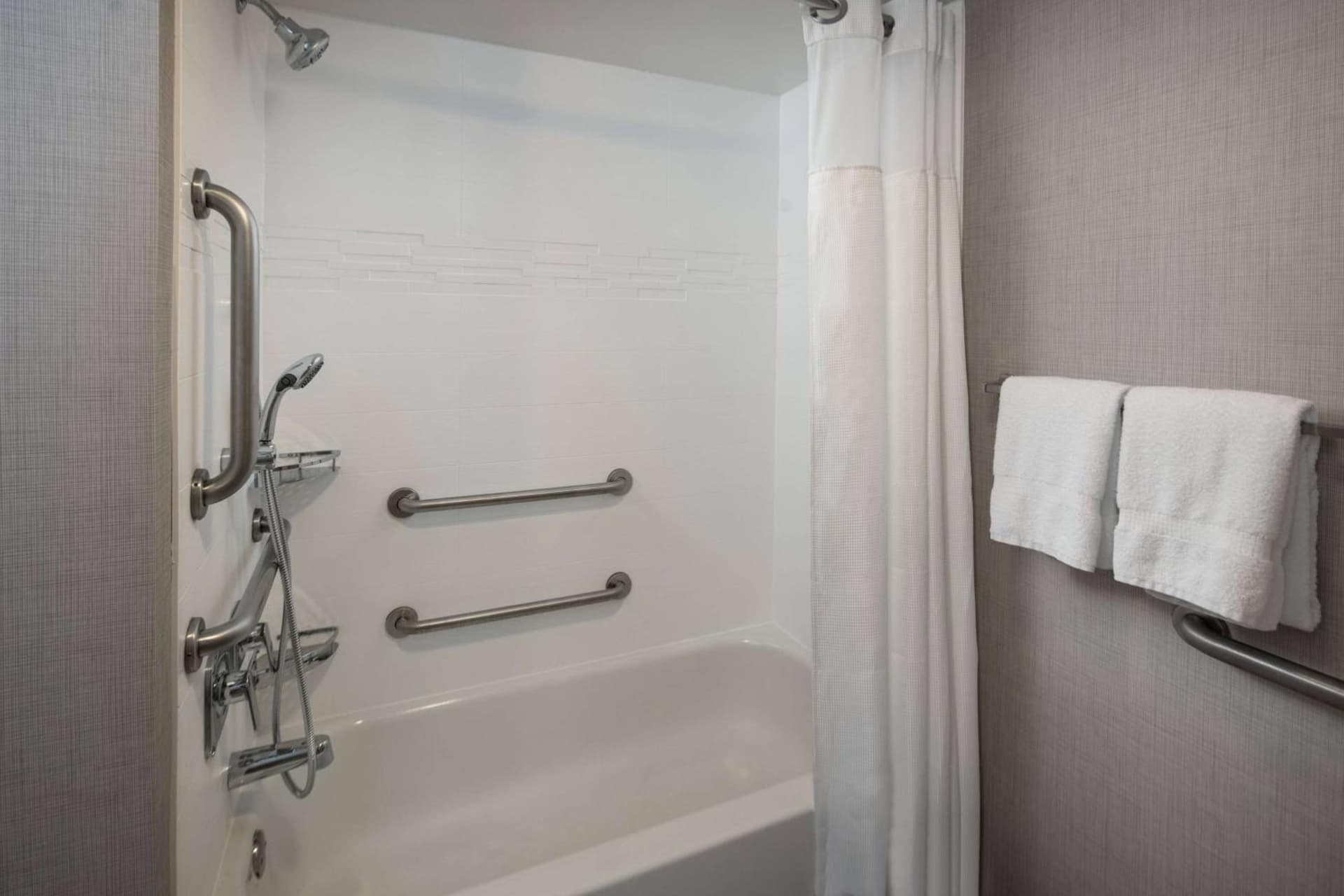 Sonesta ES Suites Fairfax Fair Lakes gallery photo in Fairfax, VA — image 14
