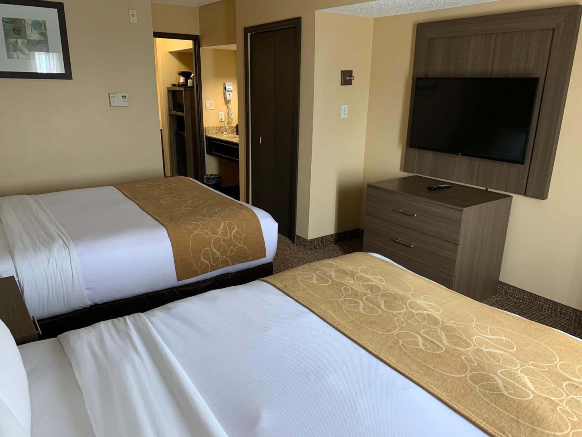 Comfort Suites DFW Airport gallery photo in Irving, TX — image 60
