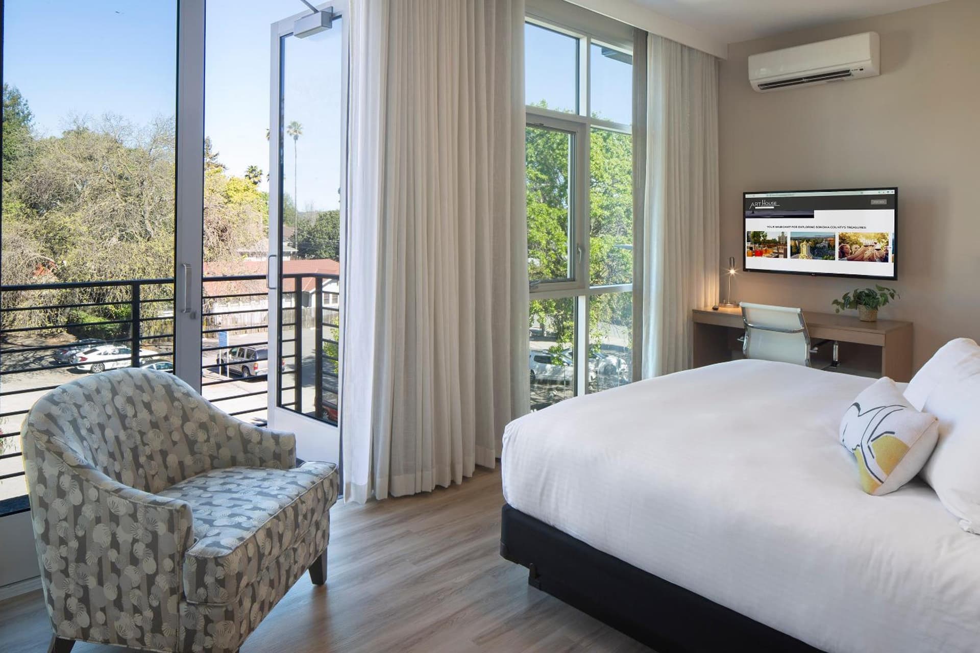 Art House Hotel gallery photo in Santa Rosa, CA — image 6