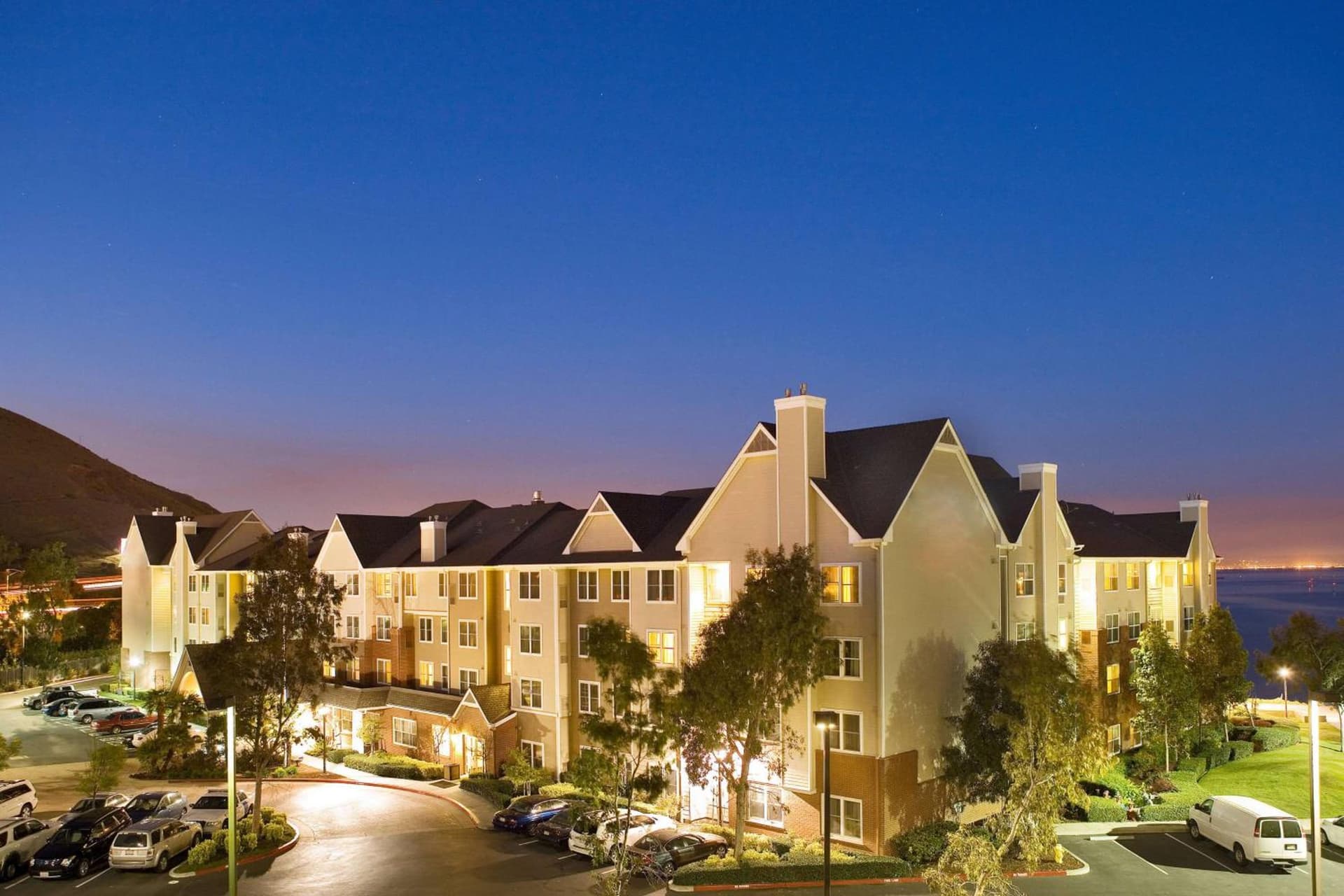 Sonesta ES Suites San Francisco Airport Oyster Point Waterfront — hotel in South San Francisco, California