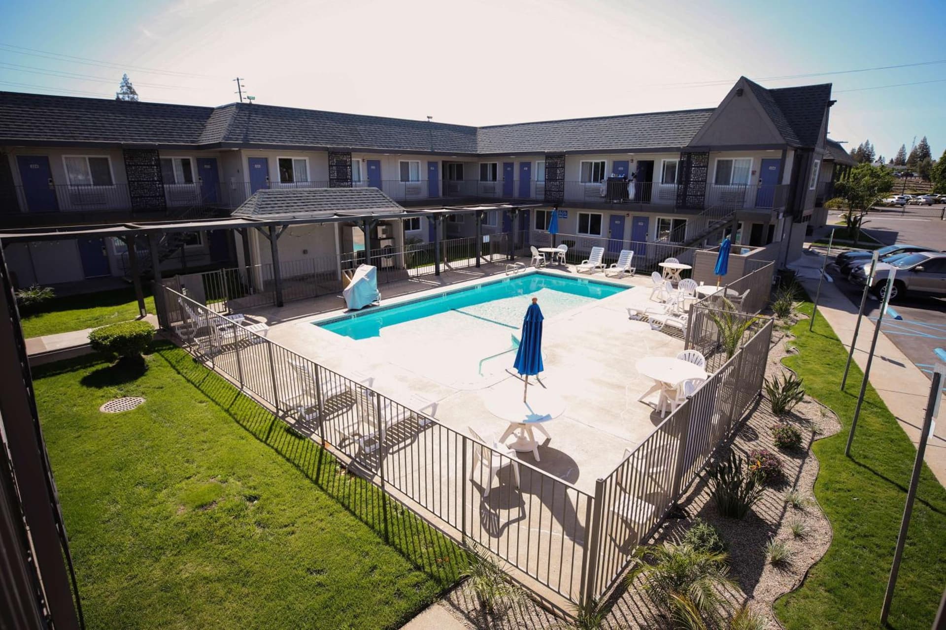 Motel 6-Sacramento, CA - Central property views in Sacramento, CA — gallery photo 3