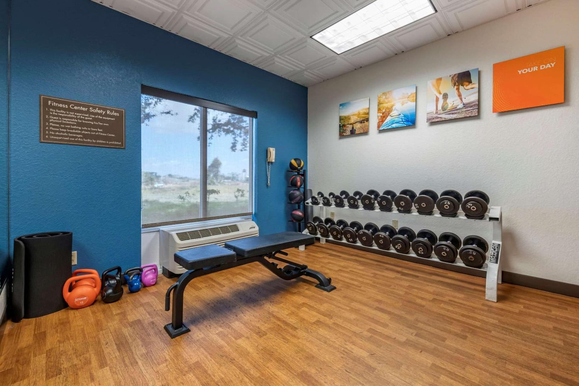Comfort Inn & Suites Orlando North interior in Sanford, FL — gallery photo 2