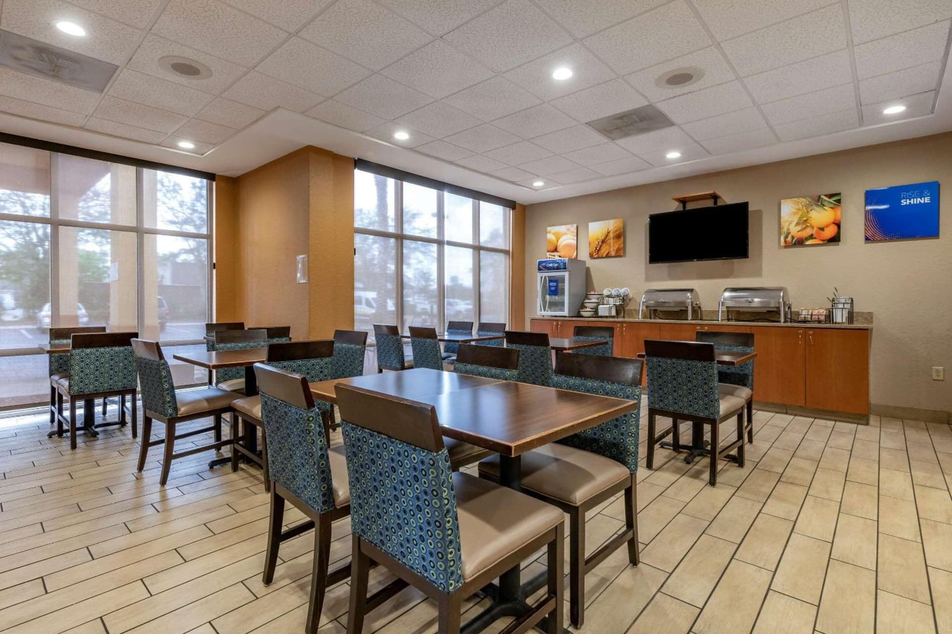 Comfort Inn & Suites Orlando North gallery photo in Sanford, FL — image 18