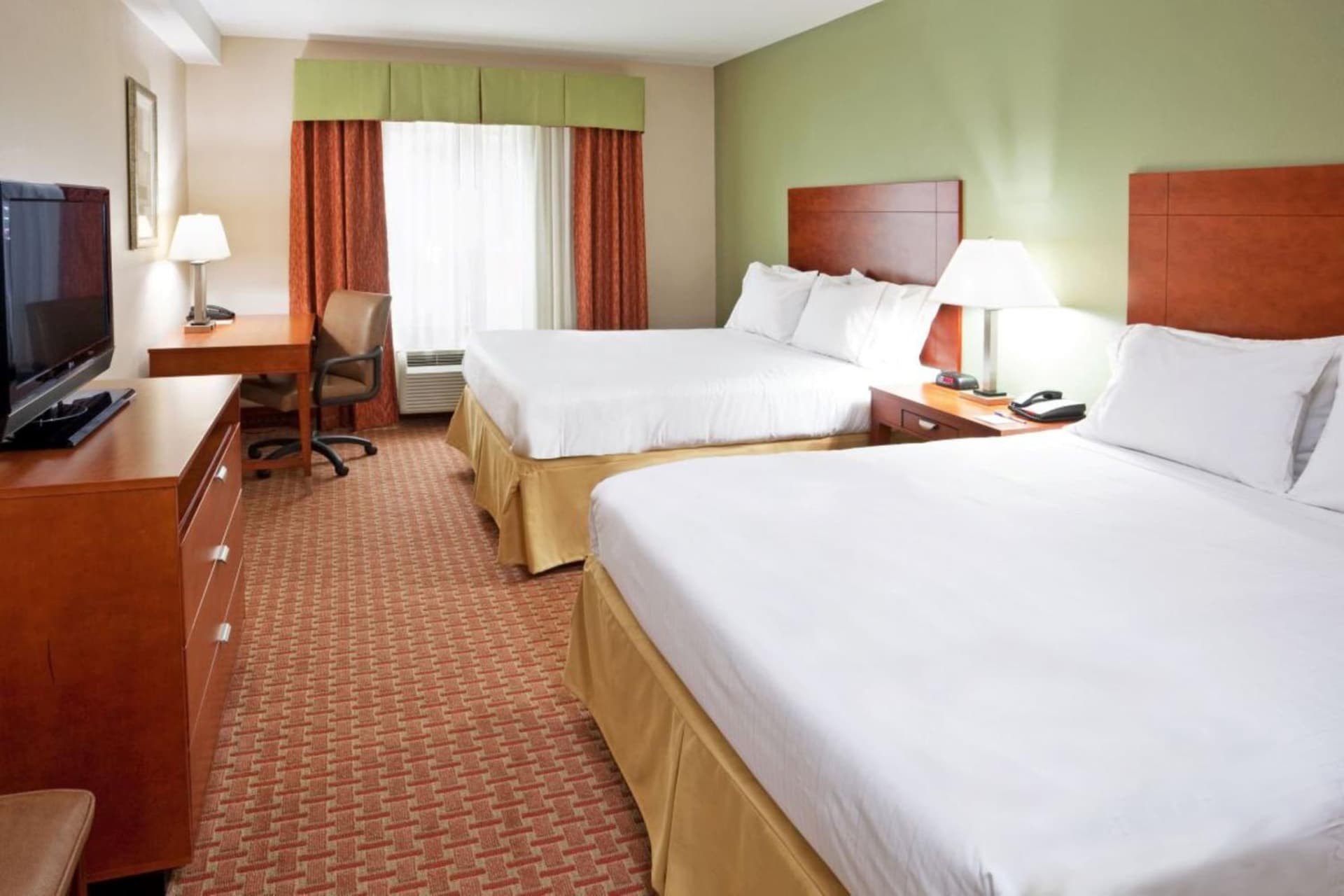 Holiday Inn Express & Suites Niagara Falls by IHG gallery photo in Niagara Falls, NY — image 21