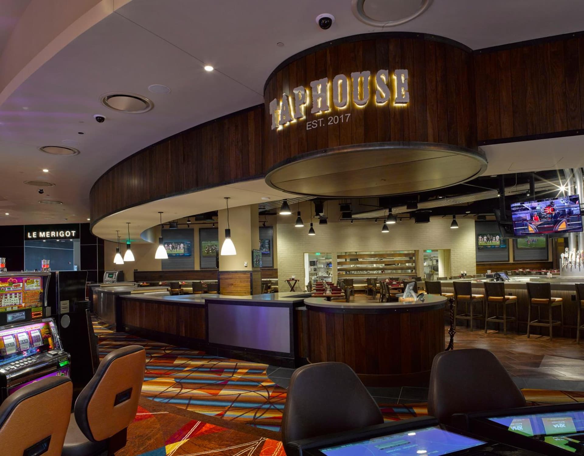 Bally's Evansville Casino & Hotel gallery photo in Evansville, IN — image 20