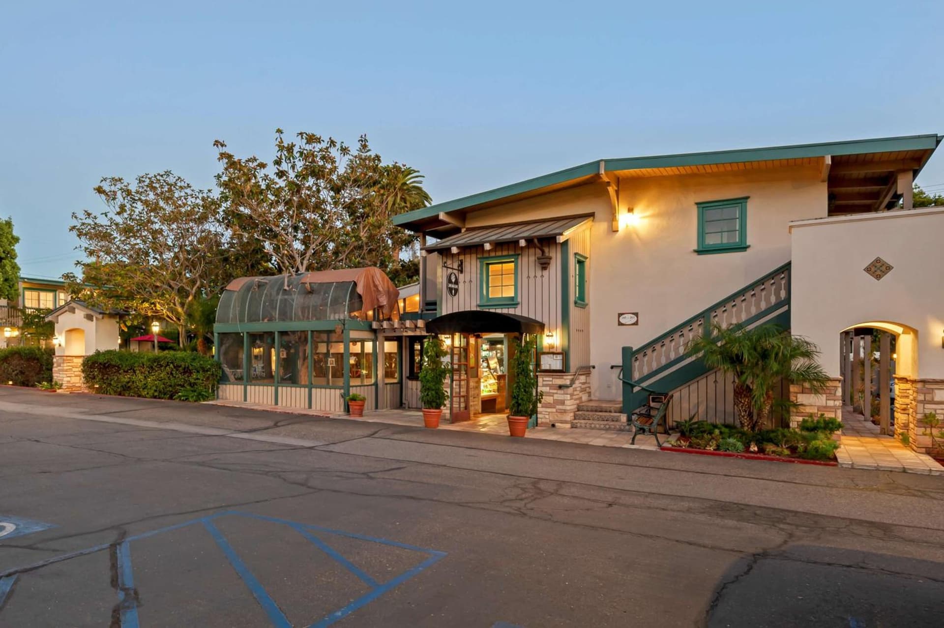 Best Western Plus Santa Barbara gallery photo in Santa Barbara, CA — image 12