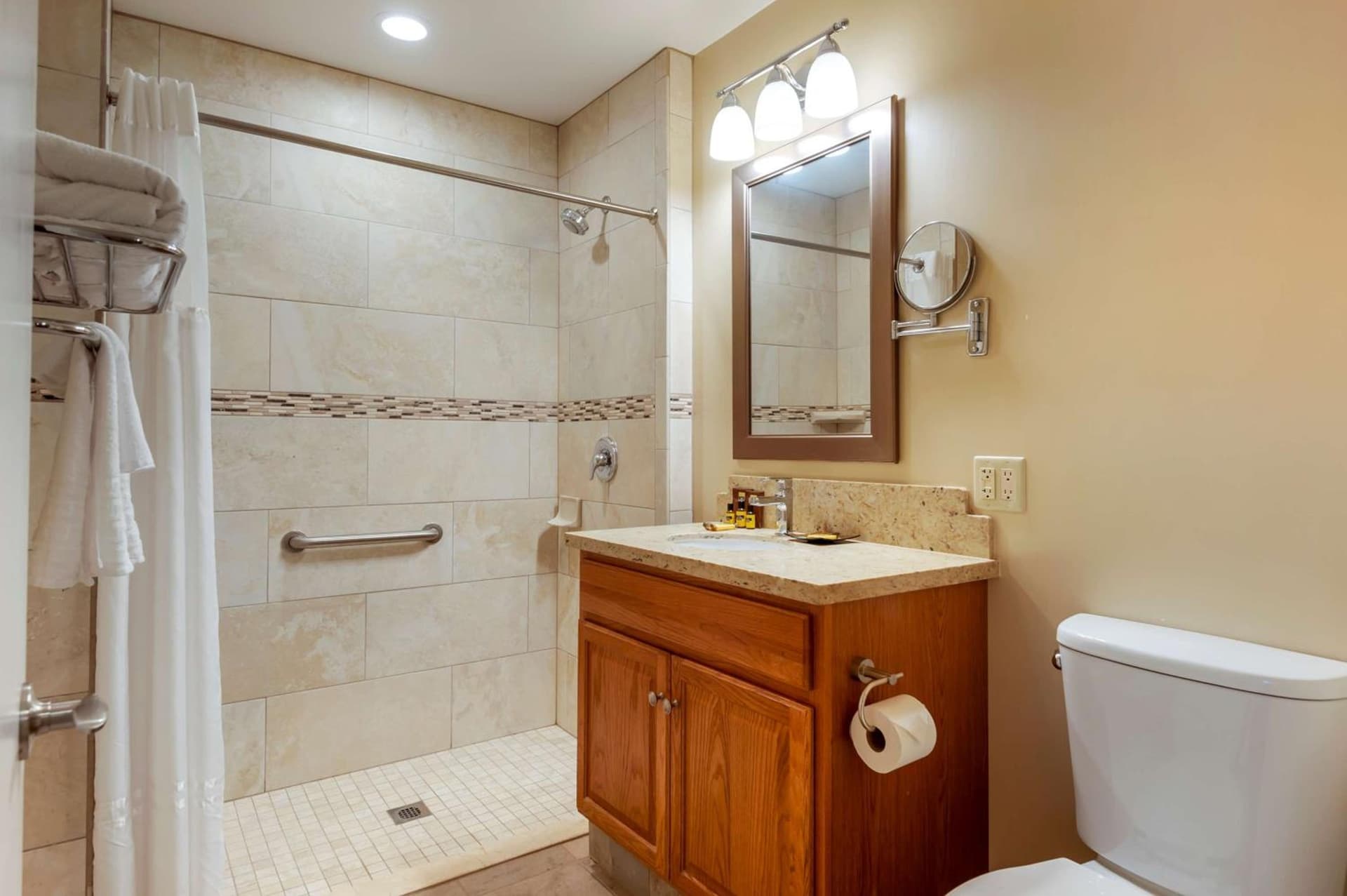 Best Western Plus Santa Barbara gallery photo in Santa Barbara, CA — image 81