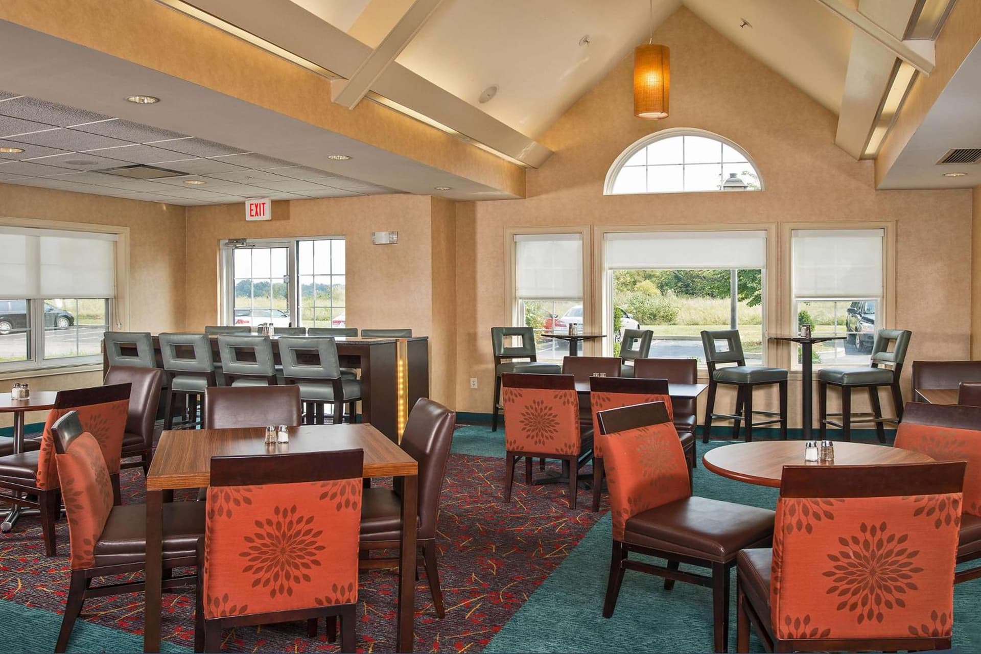 Sonesta ES Suites Charleston gallery photo in Charleston, WV — image 5