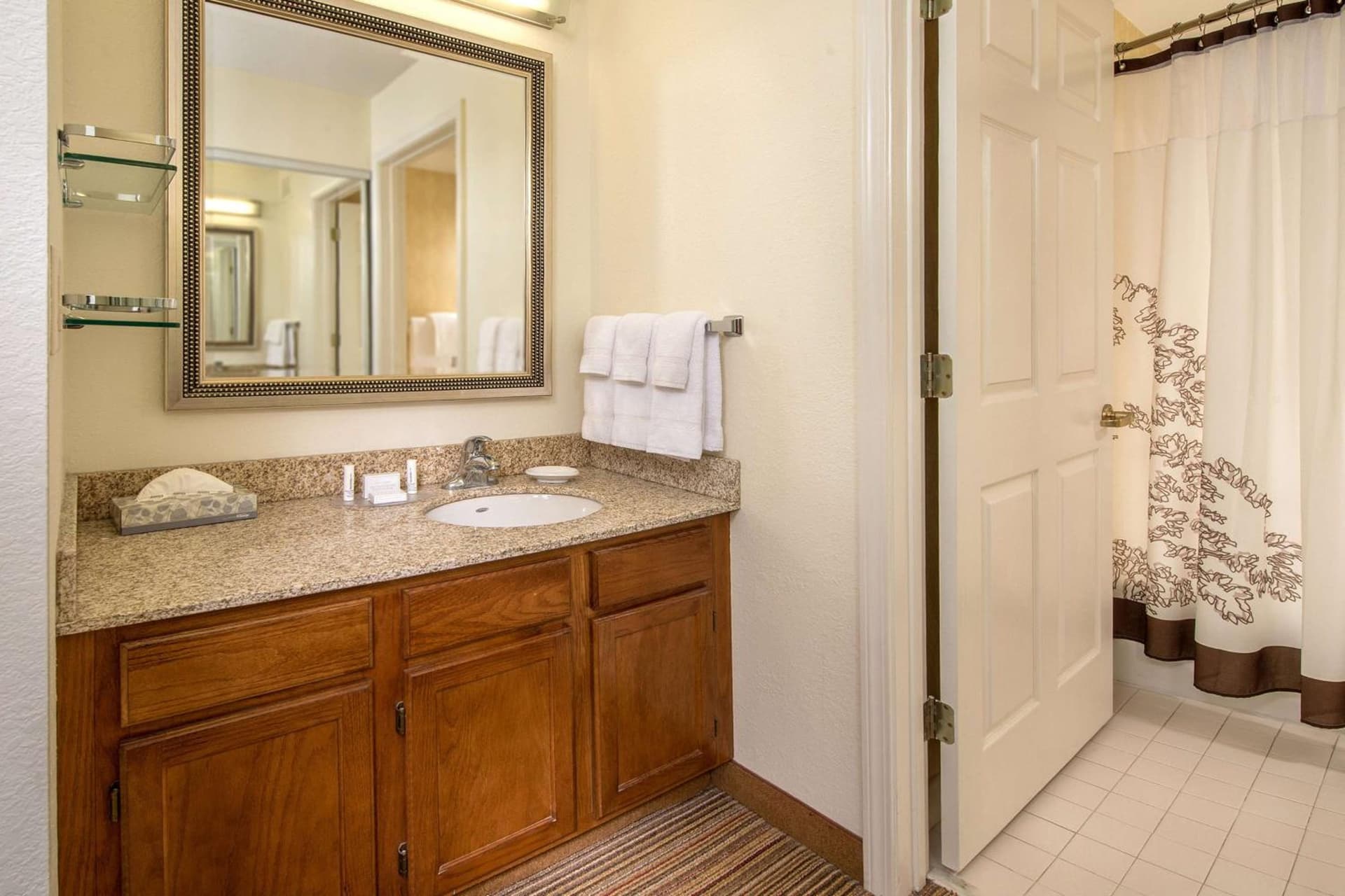Sonesta ES Suites Charleston gallery photo in Charleston, WV — image 22