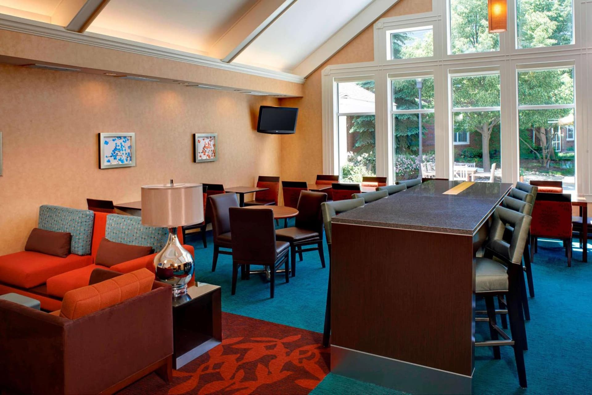 Sonesta ES Suites Chicago Waukegan Gurnee property views in Waukegan, IL — gallery photo 3