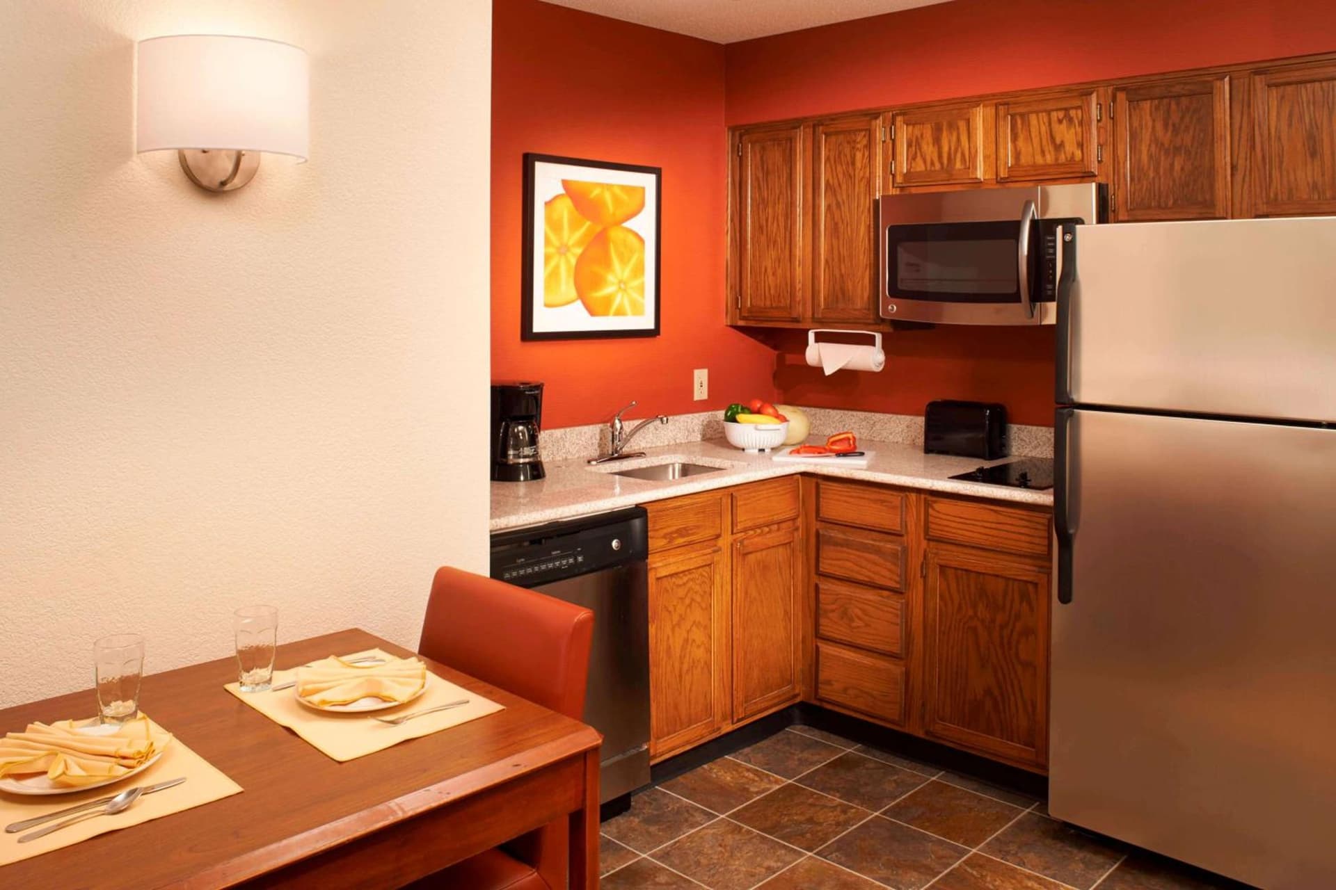 Sonesta ES Suites Chicago Waukegan Gurnee gallery photo in Waukegan, IL — image 21