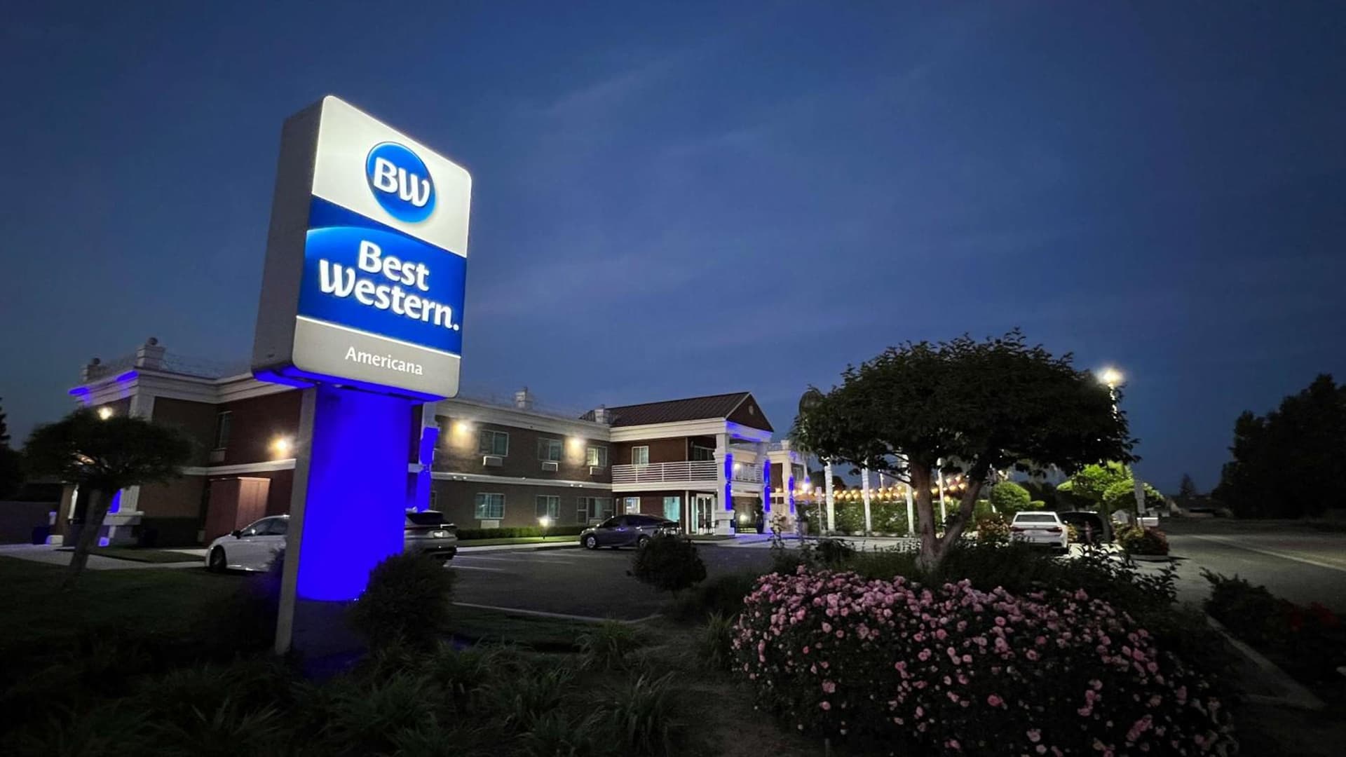 Best Western Americana featured exterior or lobby in Dinuba, CA — similar hotel