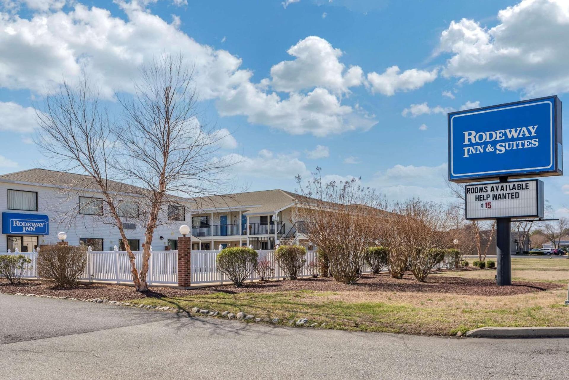 Rodeway Inn & Suites Rehoboth Beach interior in Rehoboth Beach, DE — gallery photo 2
