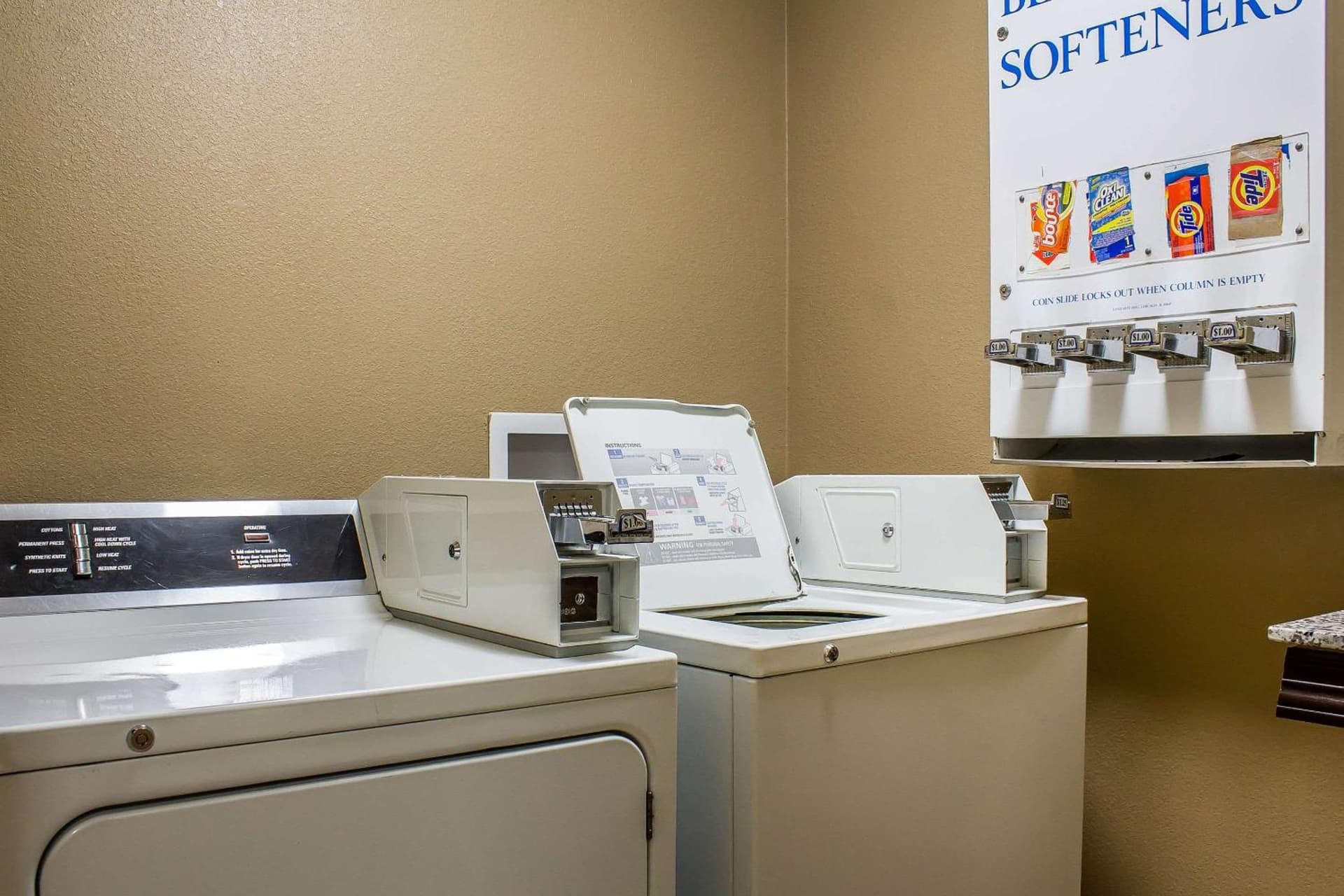 Comfort Inn & Suites Cedar Rapids North - Collins Road gallery photo in Cedar Rapids, IA — image 33
