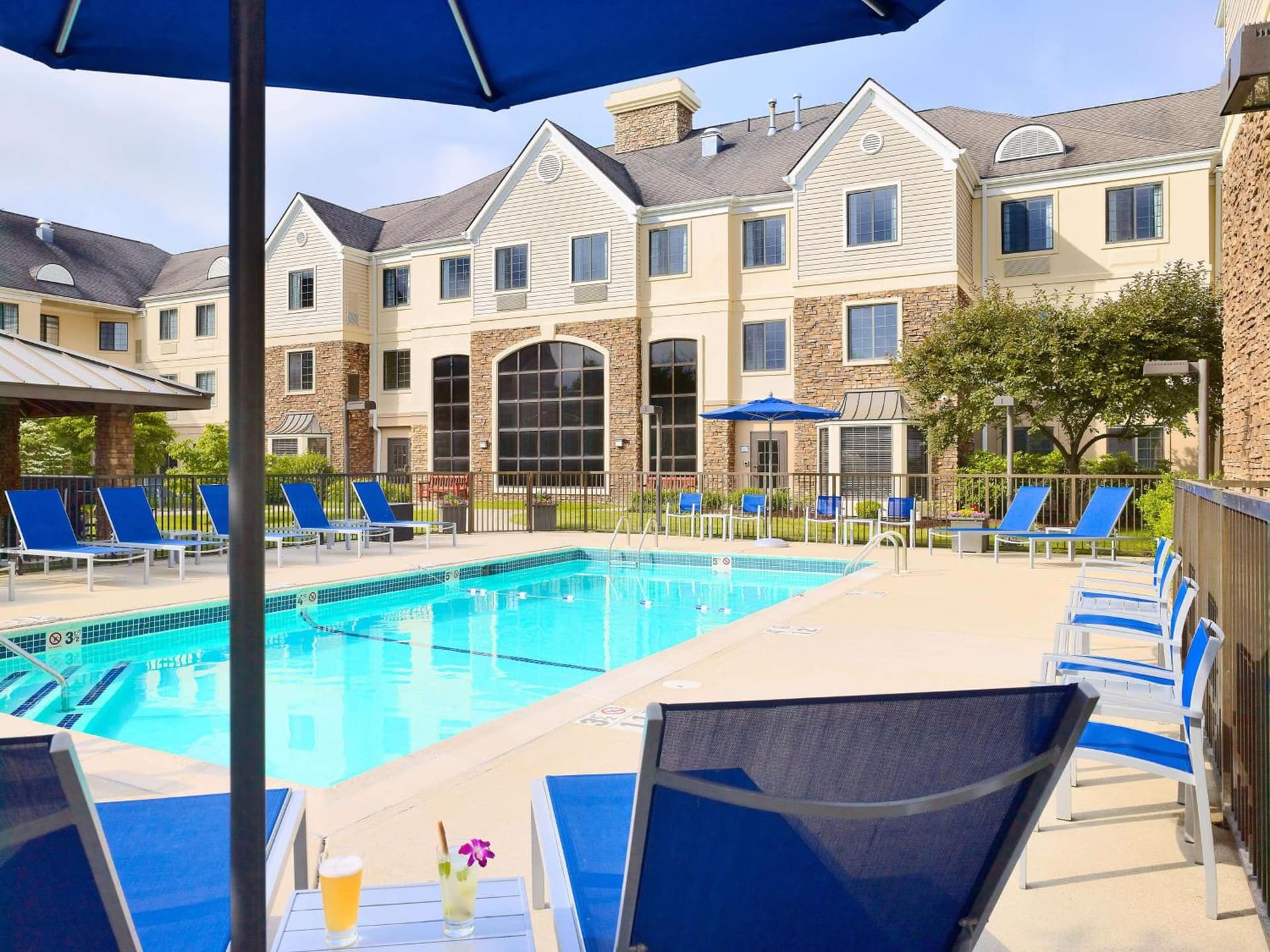 Sonesta ES Suites Auburn Hills Detroit gallery photo in Auburn Hills, MI — image 8