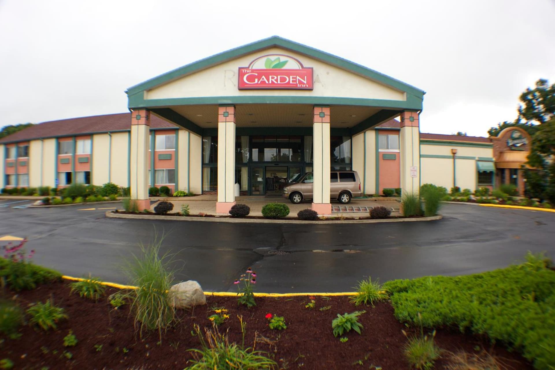 The Garden Inn exterior or lobby in Elkhart, IN — main listing photo