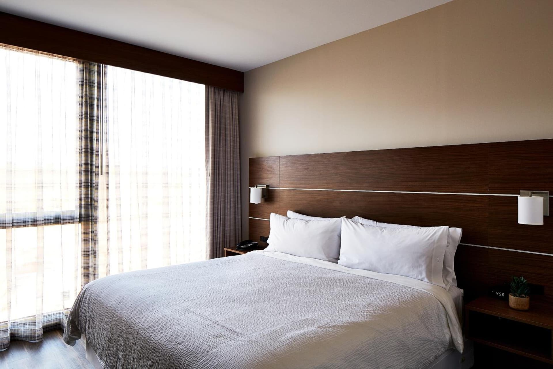 Holiday Inn Express - NYC Brooklyn - Sunset Park by IHG property views in Brooklyn, NY — gallery photo 3