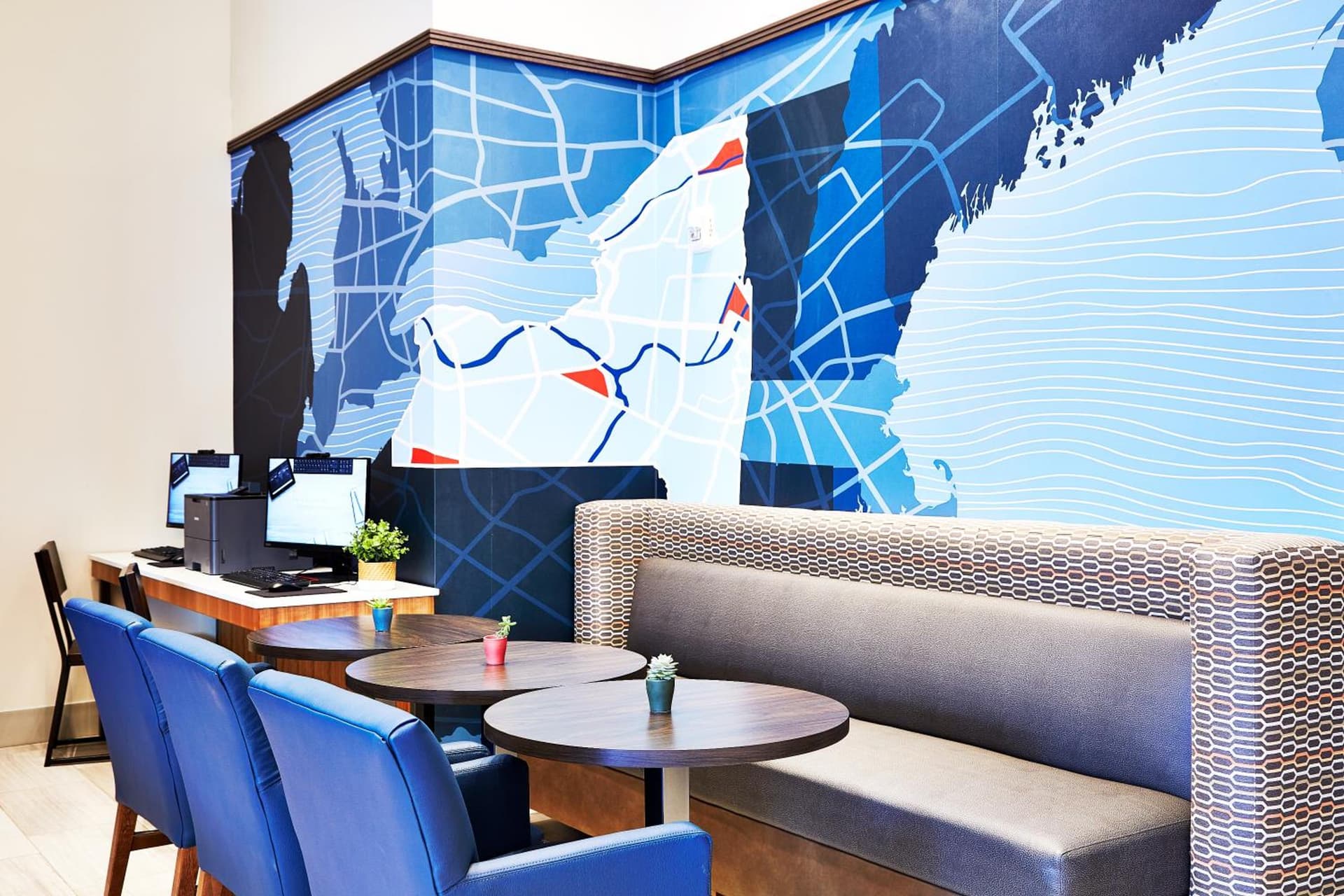 Holiday Inn Express - NYC Brooklyn - Sunset Park by IHG gallery photo in Brooklyn, NY — image 13