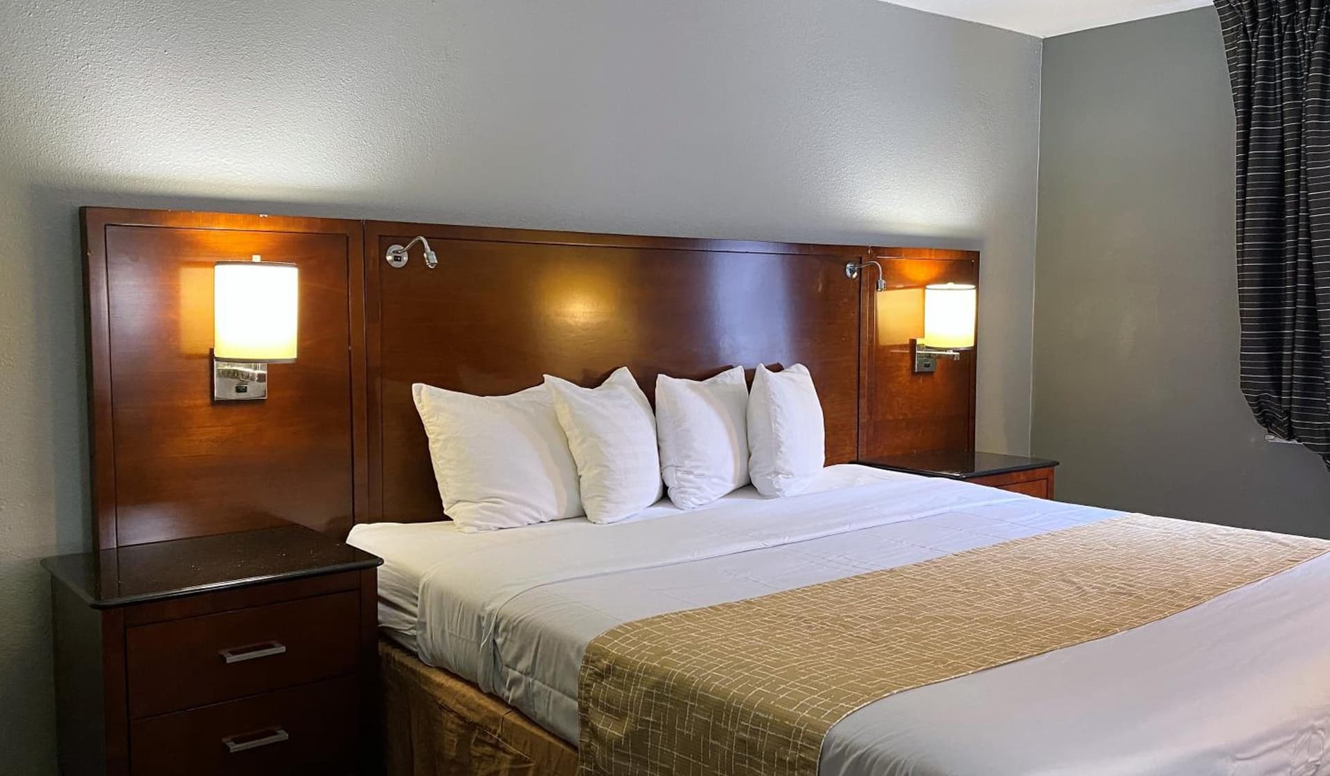 Travelodge by Wyndham Bloomington gallery photo in Bloomington, IN — image 10