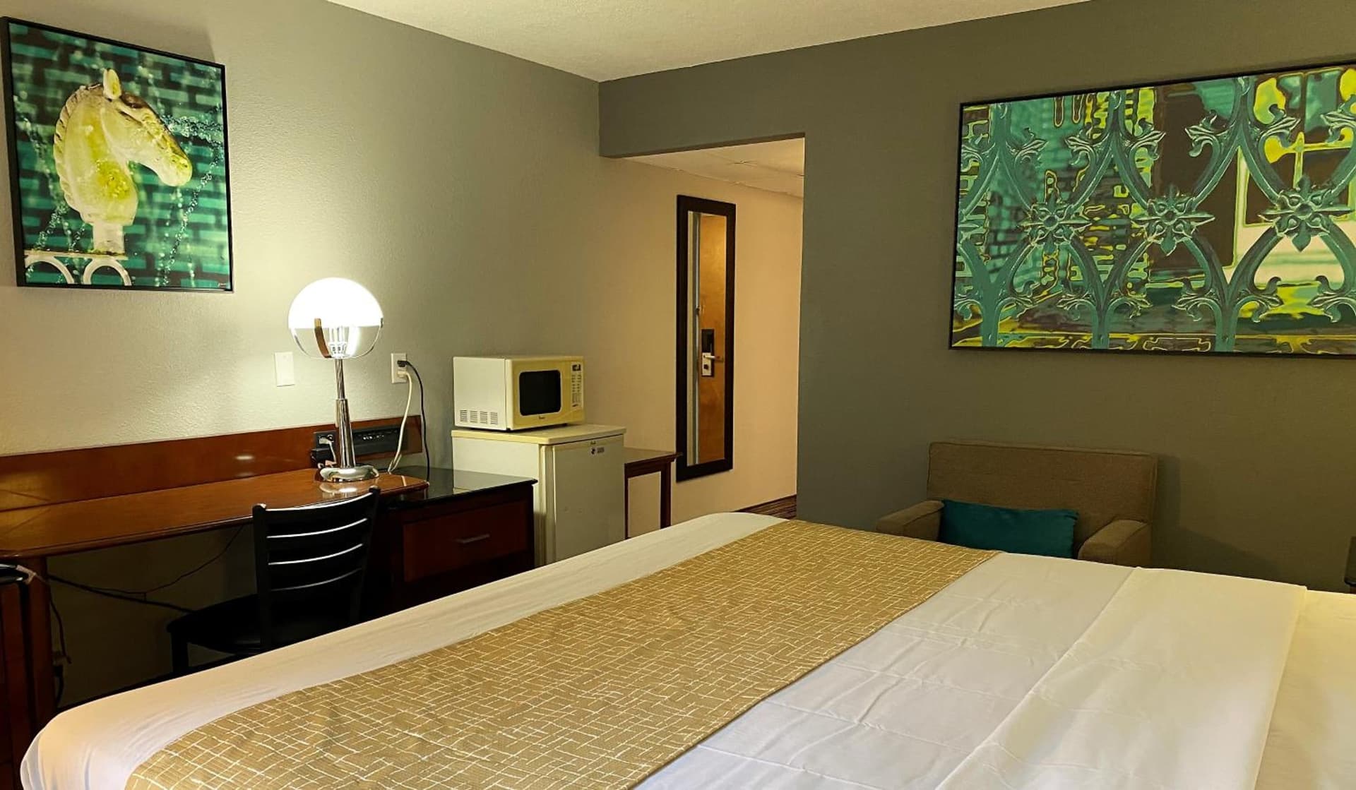 Travelodge by Wyndham Bloomington gallery photo in Bloomington, IN — image 16