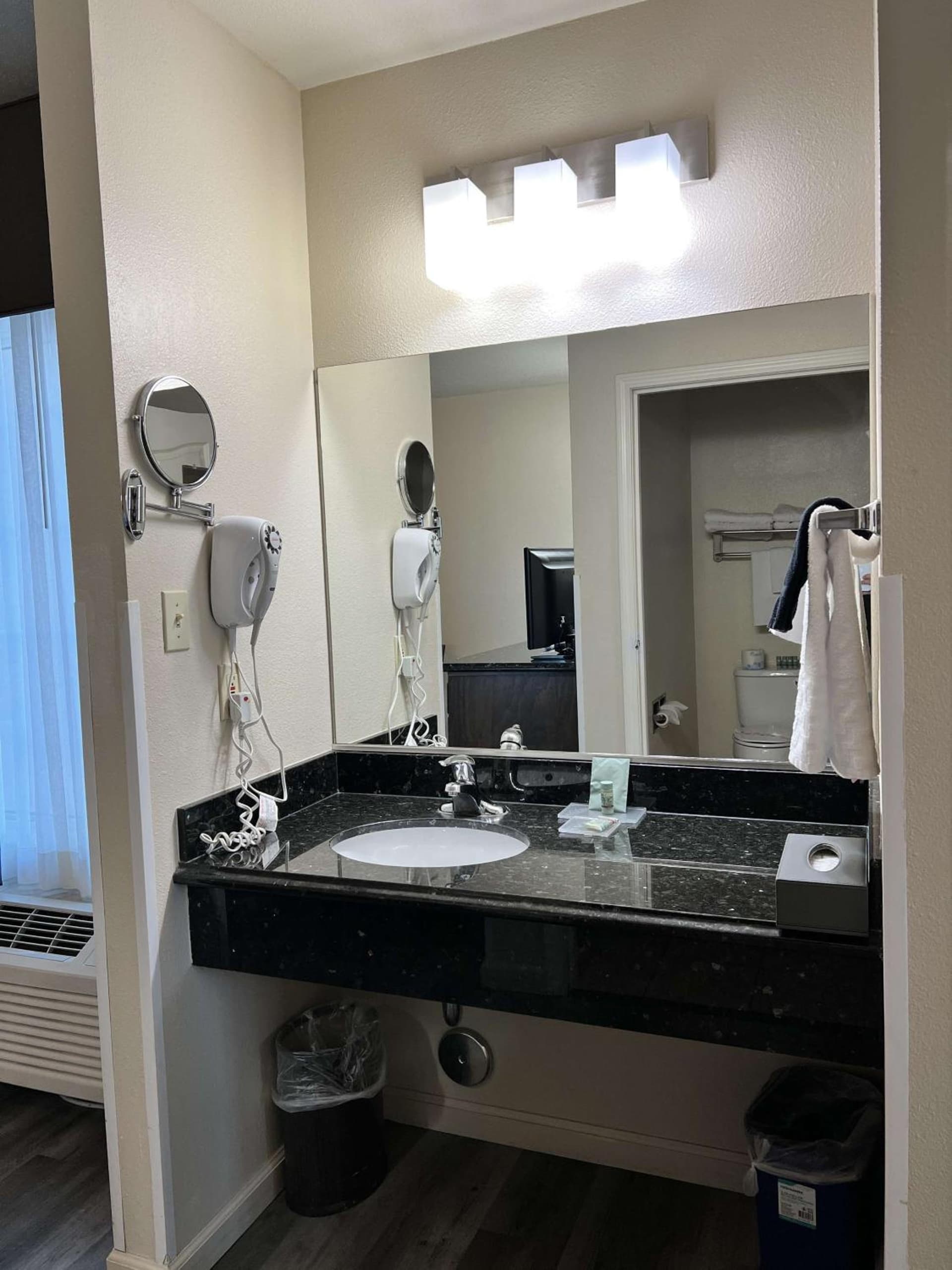Best Western Americana gallery photo in Dinuba, CA — image 30