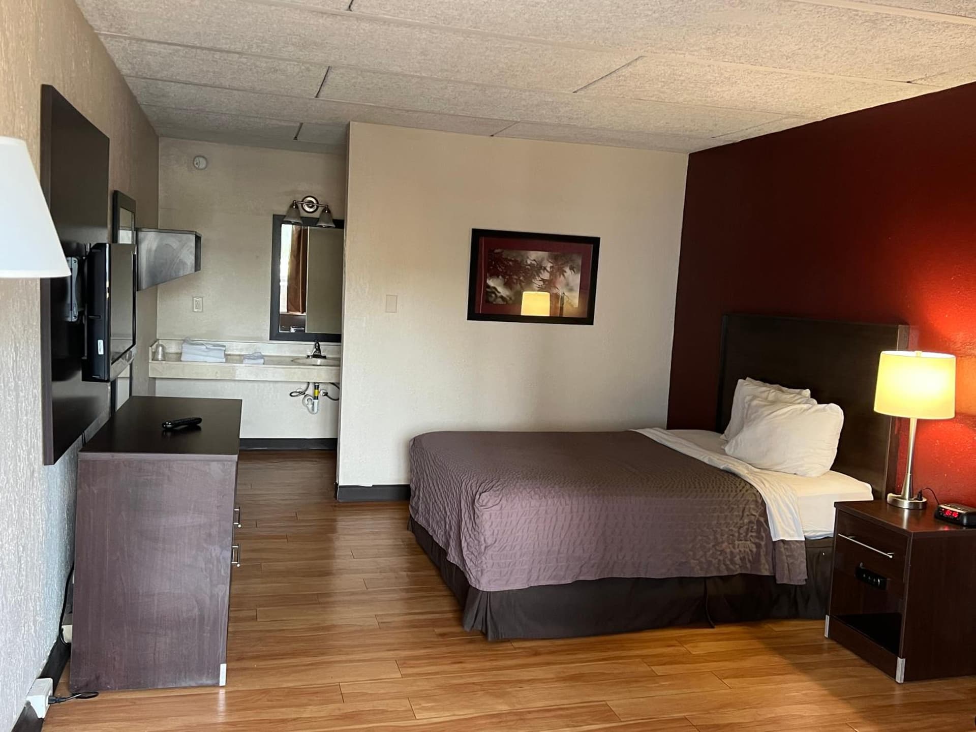 Knights Inn Ashland interior in Ashland, VA — gallery photo 2
