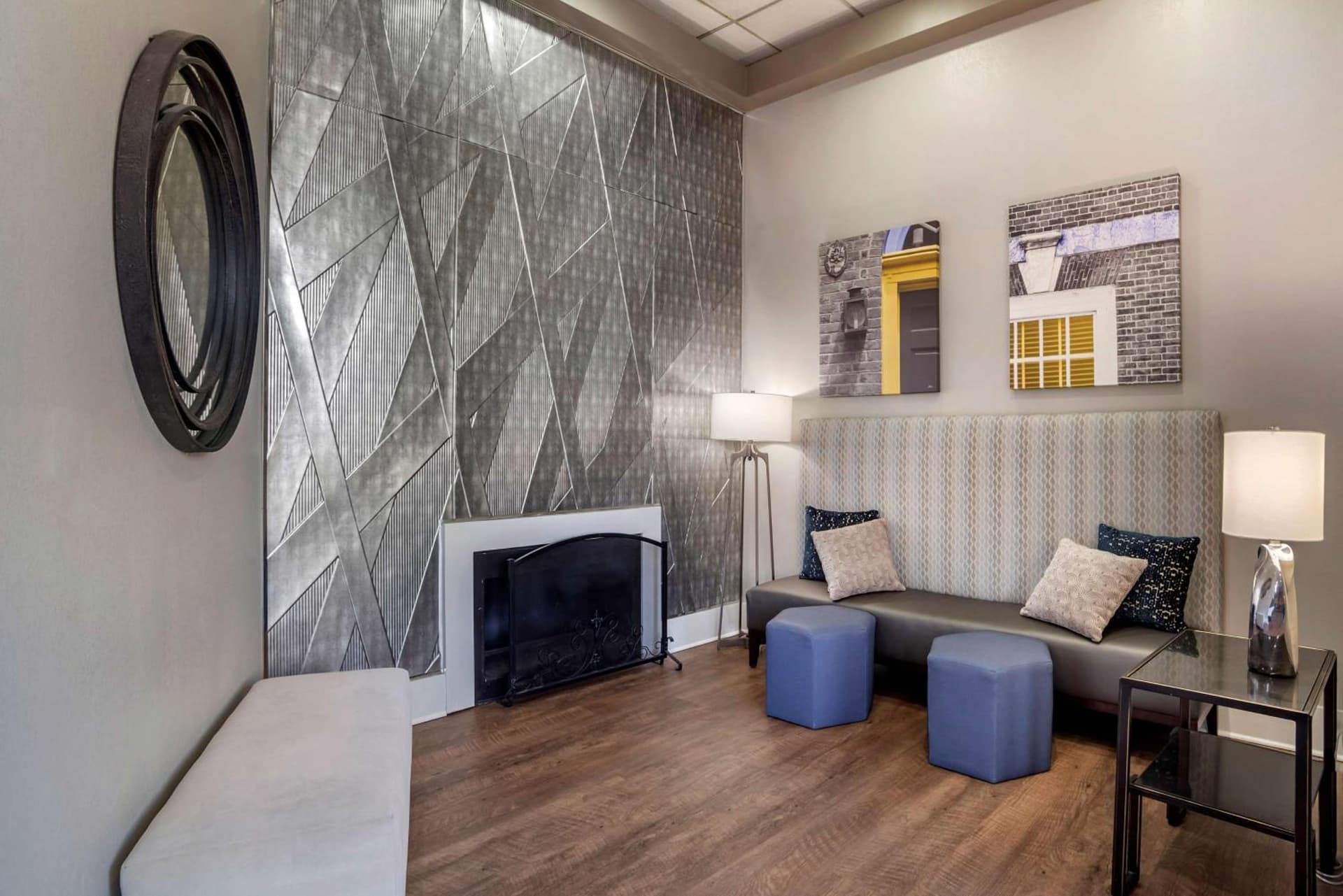 Best Western Plus Philadelphia Airport South - at Widener University interior in Chester, PA — gallery photo 2