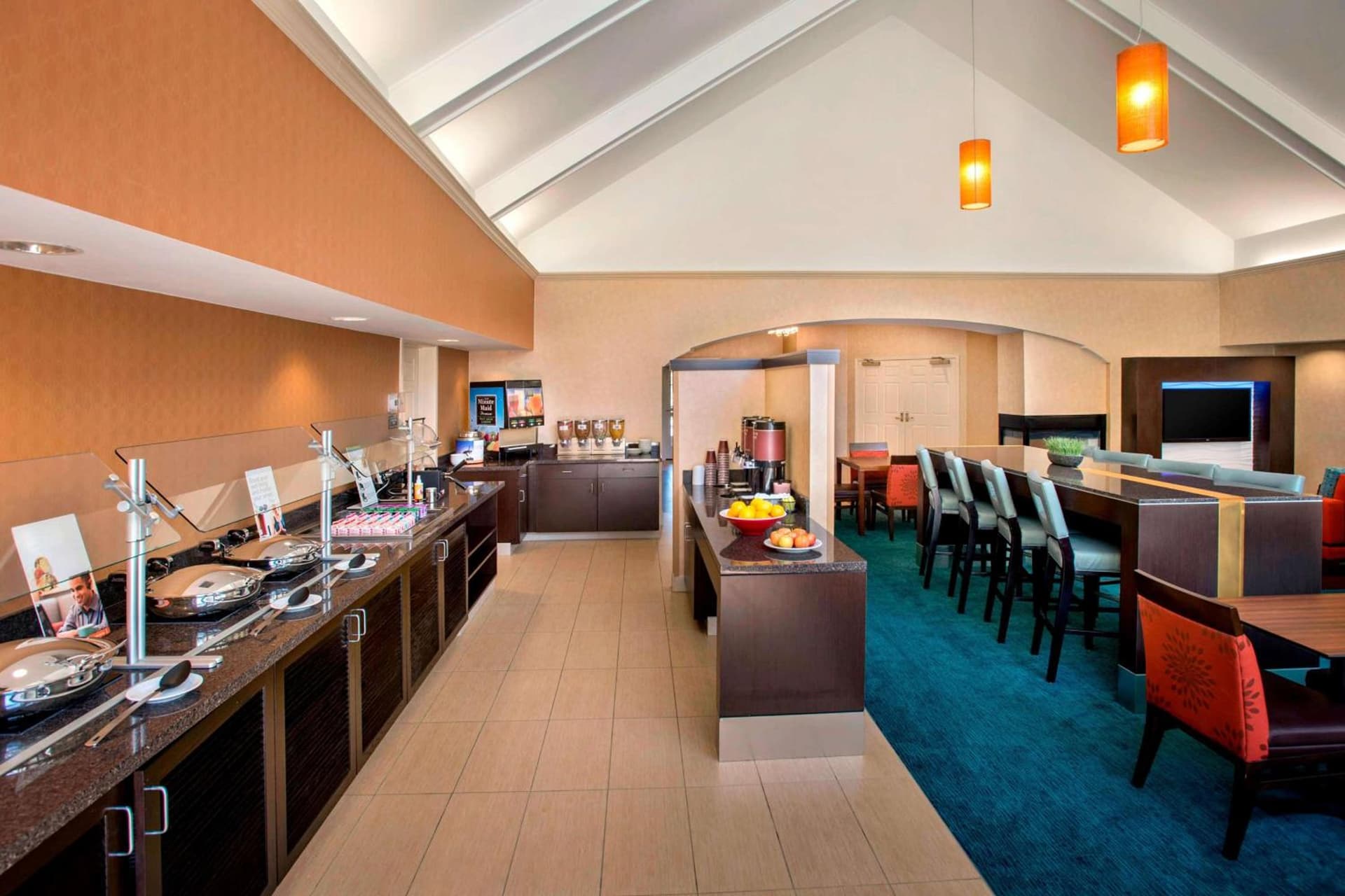 Sonesta ES Suites Allentown Bethlehem Airport gallery photo in Allentown, PA — image 13