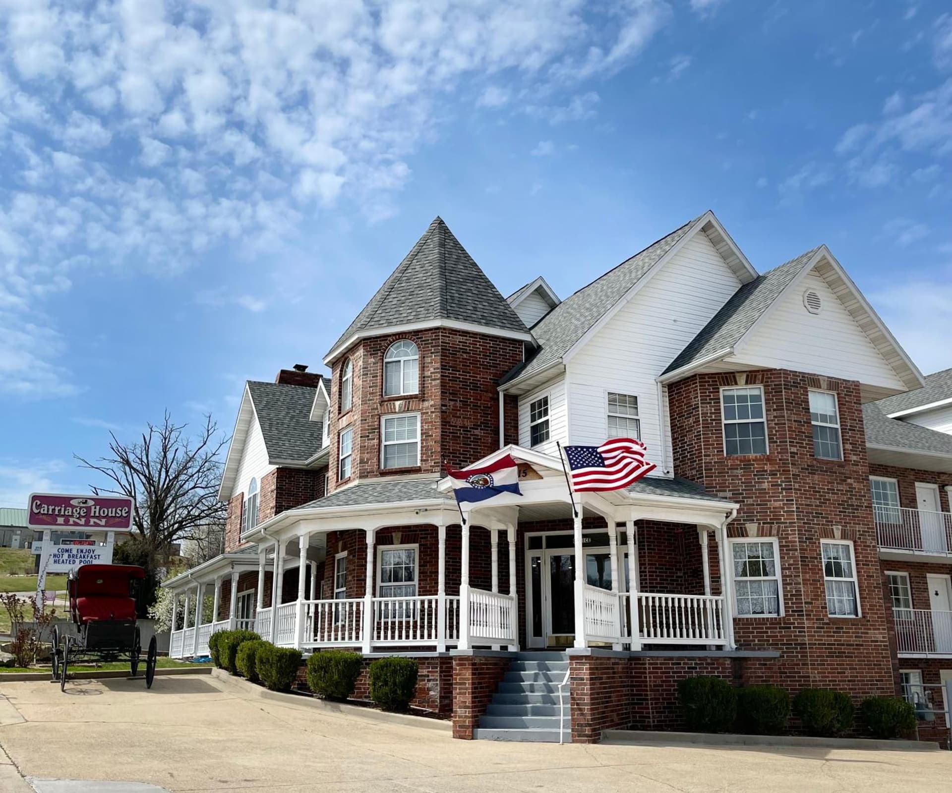 Carriage House Inn featured exterior or lobby in Branson, MO — similar hotel