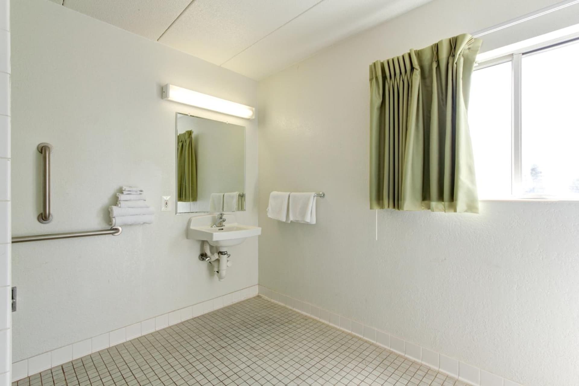 Motel 6-Portland, ME gallery photo in Portland, ME — image 39