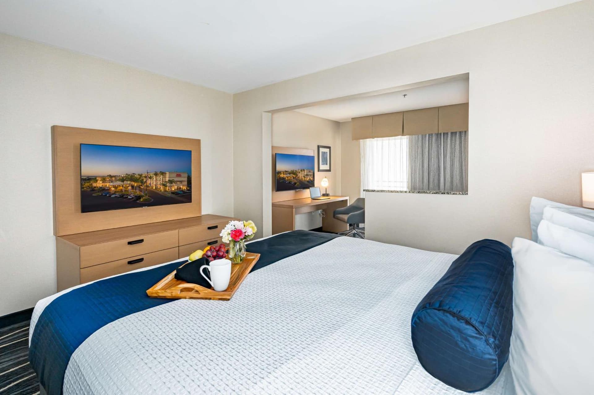 Best Western Plus Marina Gateway Hotel gallery photo in National City, CA — image 19