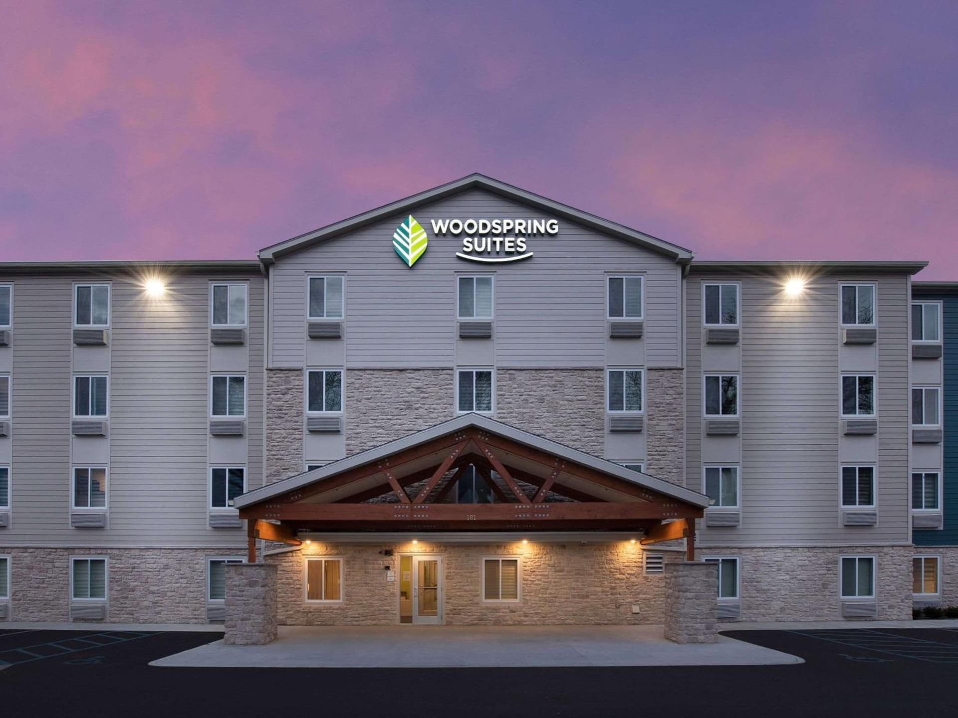 WoodSpring Suites Cedar Park - Austin North property views in Cedar Park, TX — gallery photo 3