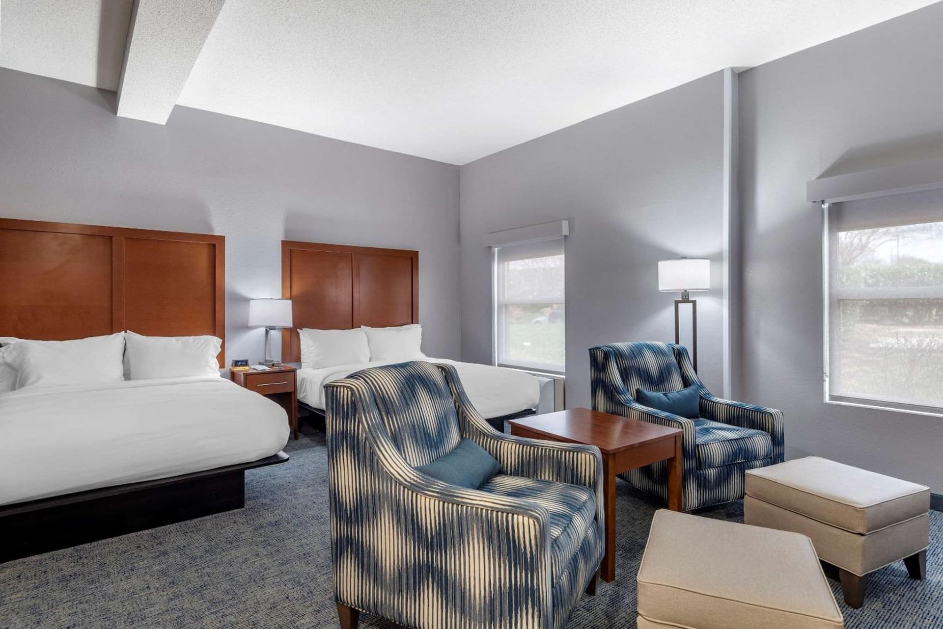 Comfort Suites near Birkdale Village- Huntersville property views in Huntersville, NC — gallery photo 3