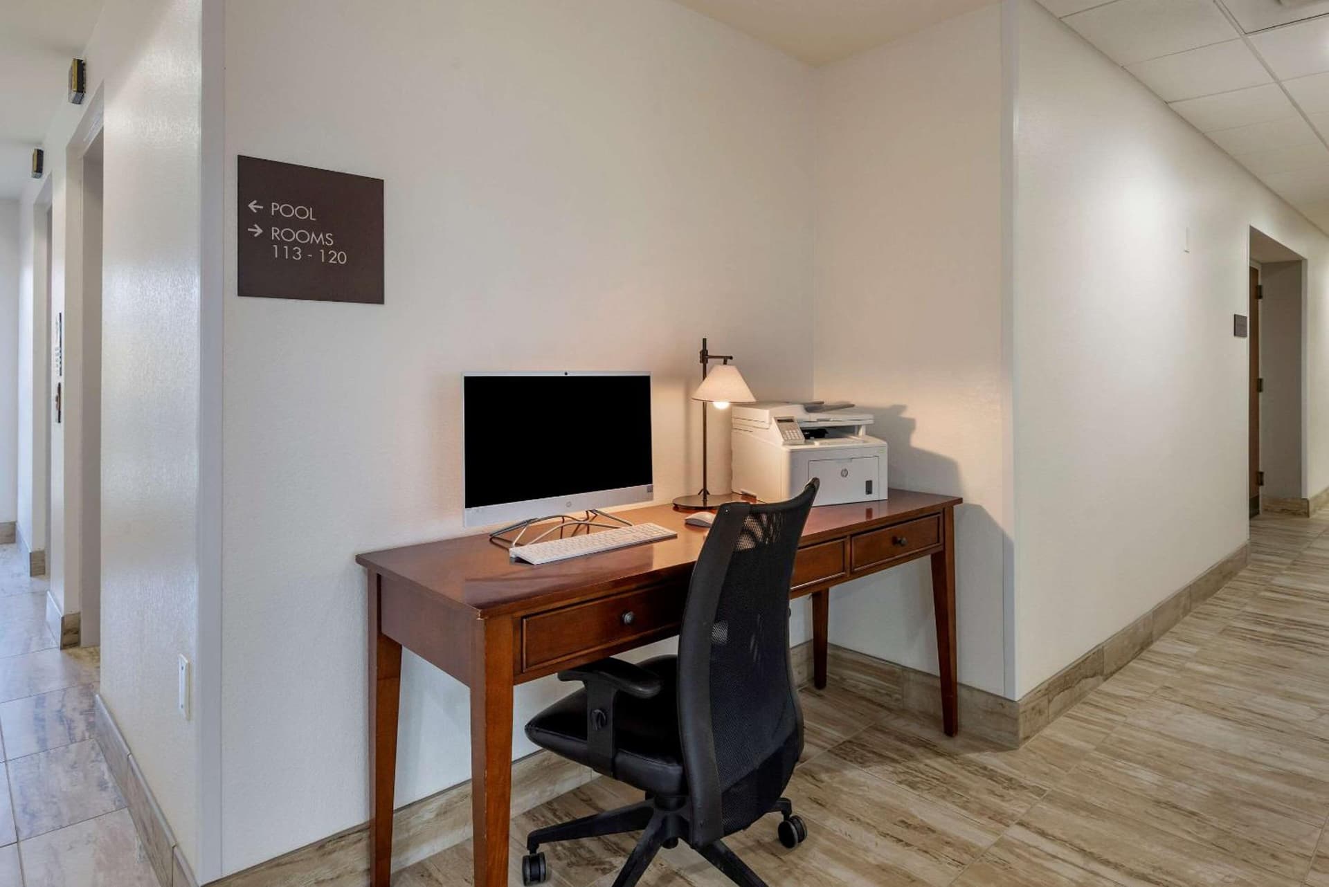 Comfort Suites near Birkdale Village- Huntersville gallery photo in Huntersville, NC — image 21