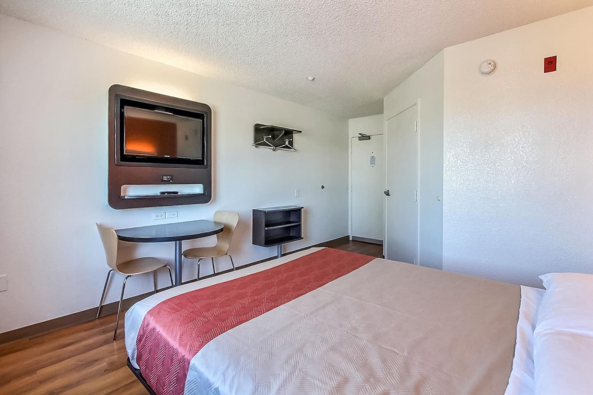 Motel 6-Gilroy, CA gallery photo in Gilroy, CA — image 42