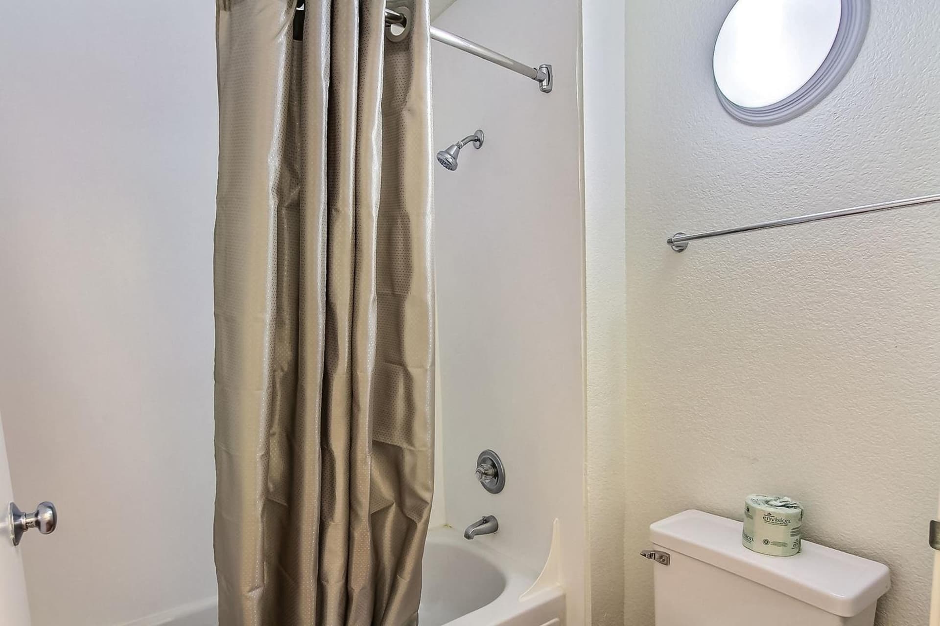 Motel 6-Fremont, CA - North gallery photo in Fremont, CA — image 4