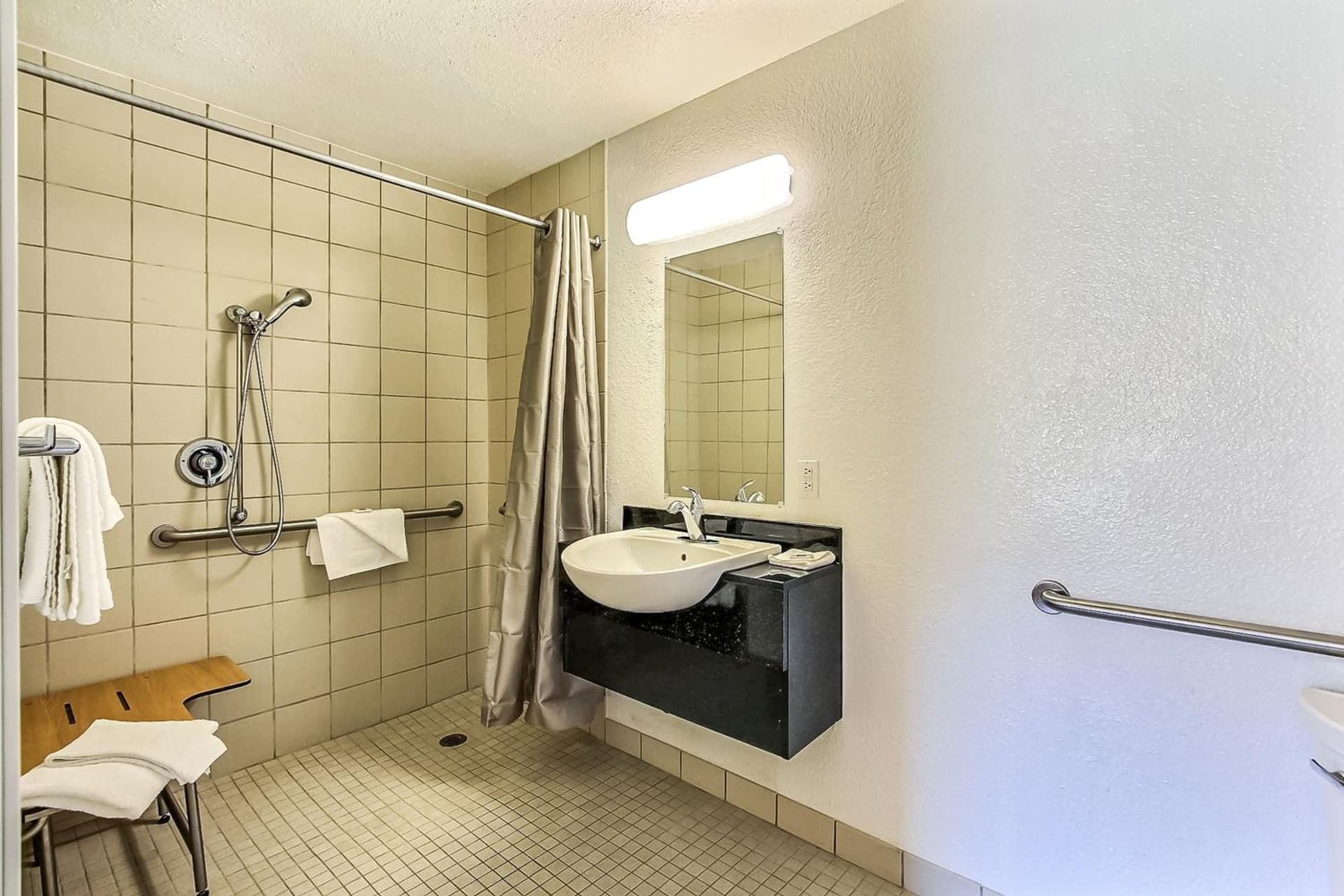 Motel 6-Fremont, CA - North gallery photo in Fremont, CA — image 57