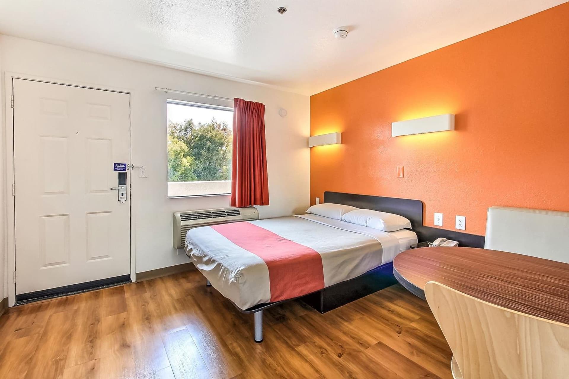 Motel 6-Sunnyvale, CA - North gallery photo in Sunnyvale, CA — image 72