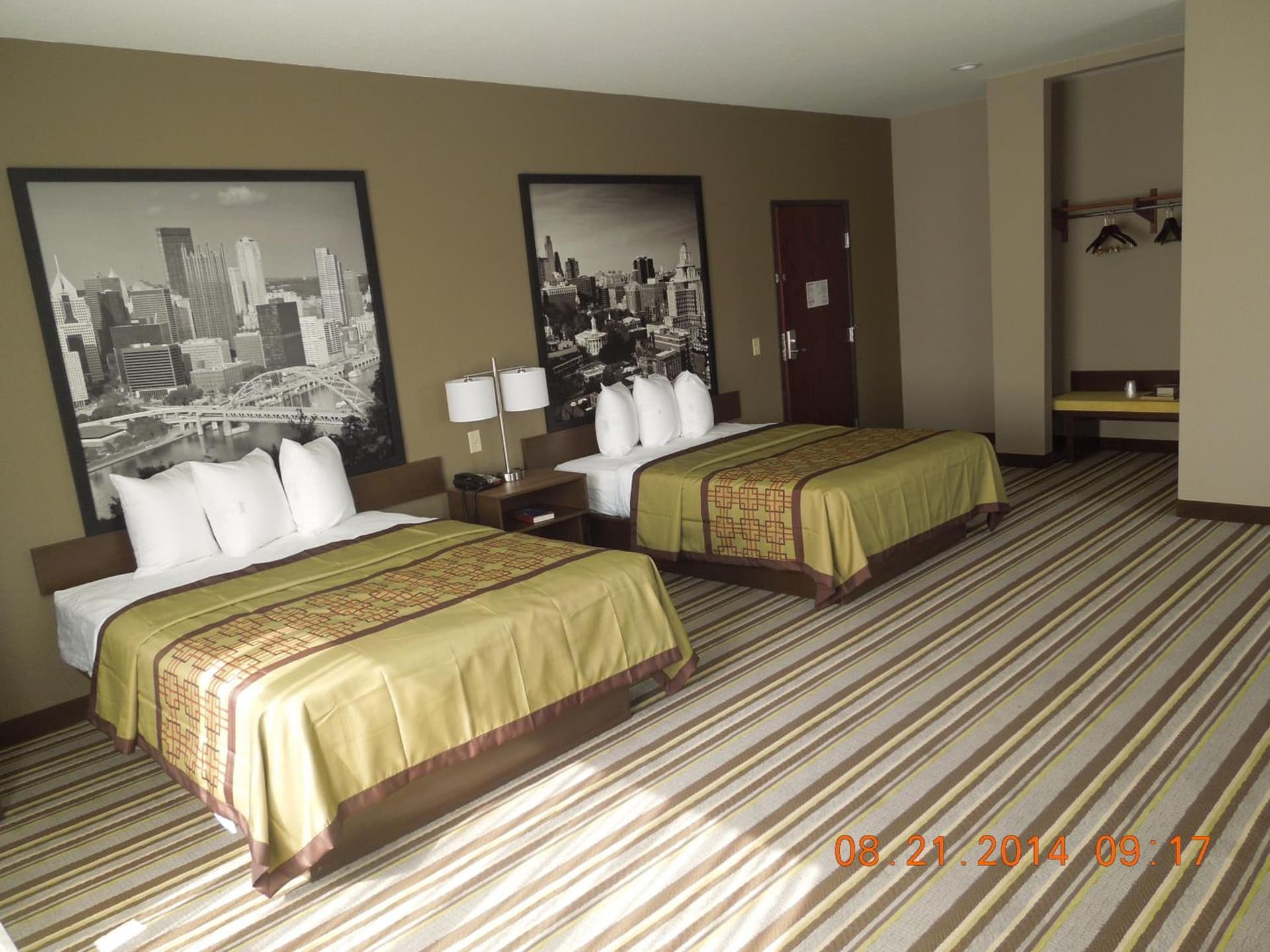 Super 8 by Wyndham Hershey Chocolate Avenue gallery photo in Hershey, PA — image 17