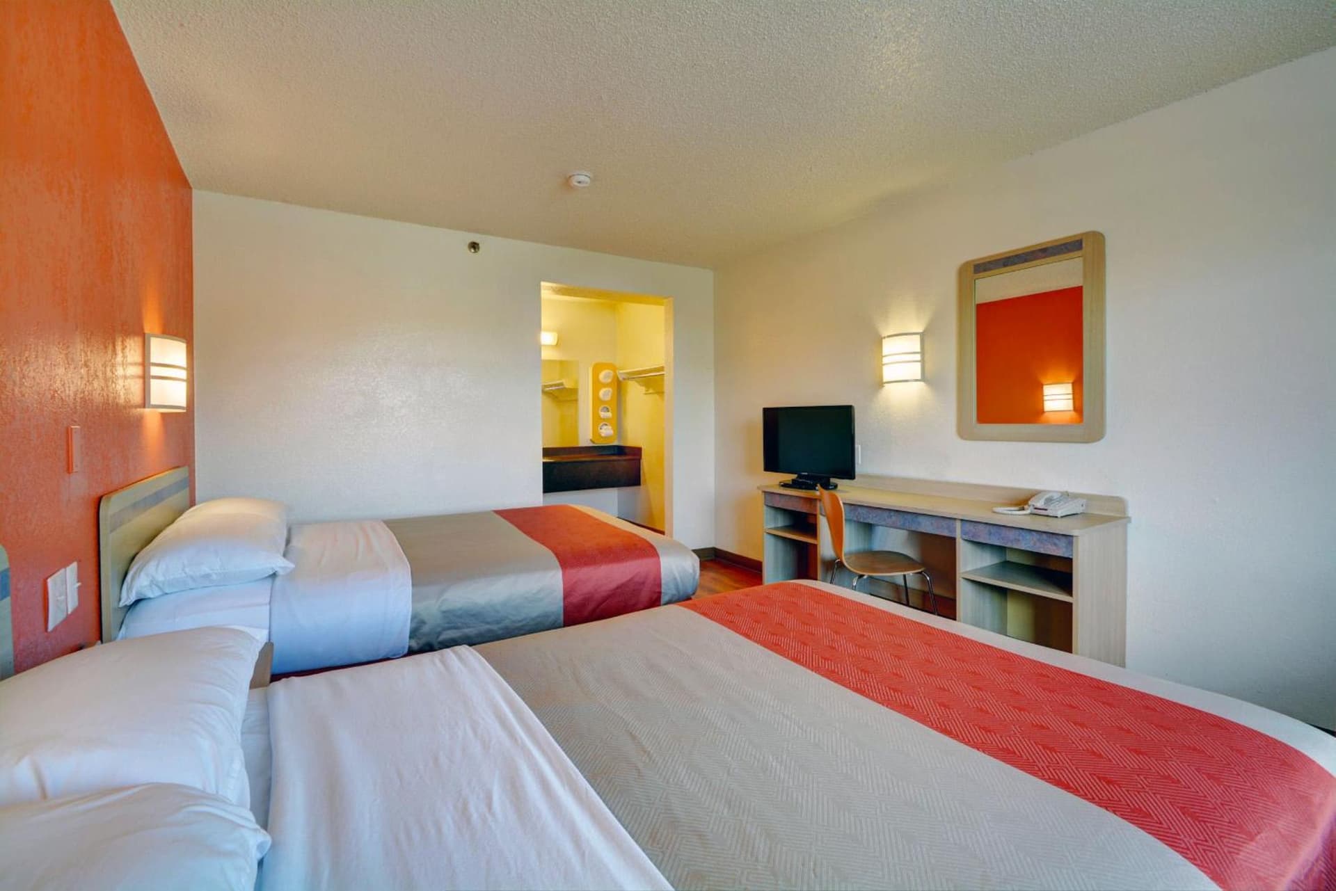 Motel 6-Wethersfield, CT - Hartford gallery photo in Wethersfield — image 17