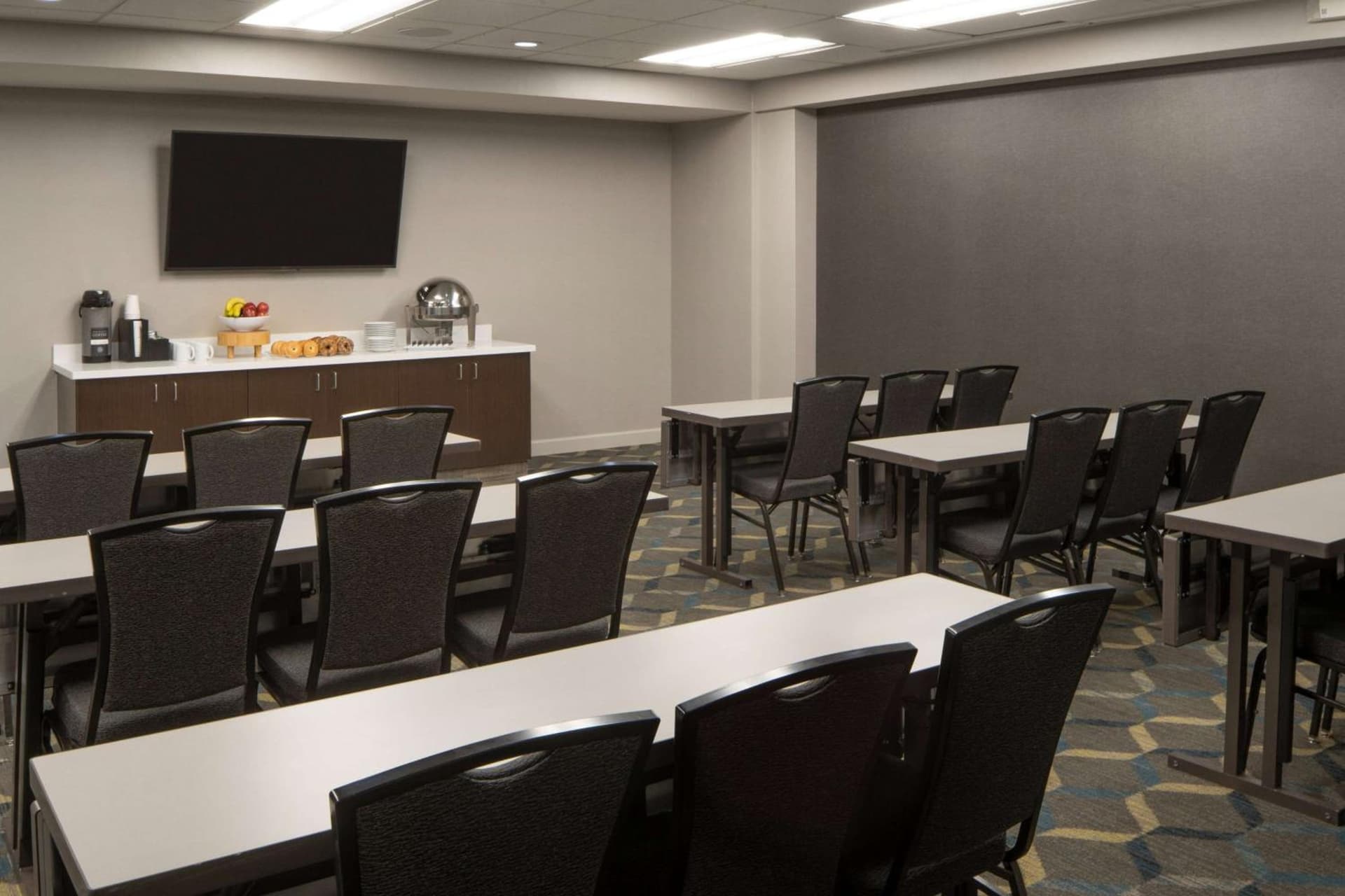Sonesta ES Suites New Orleans Convention Center gallery photo in New Orleans, LA — image 7