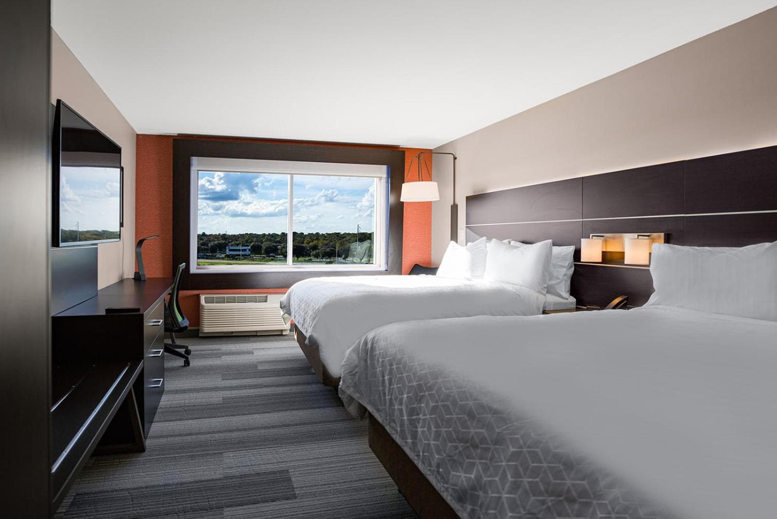 Holiday Inn Express & Suites Sanford - Lake Mary by IHG gallery photo in Sanford, FL — image 14