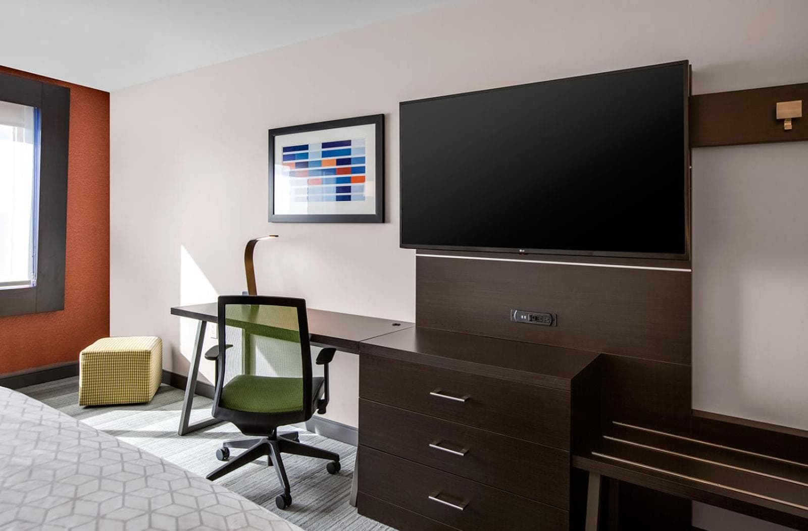 Holiday Inn Express & Suites Sanford - Lake Mary by IHG gallery photo in Sanford, FL — image 9