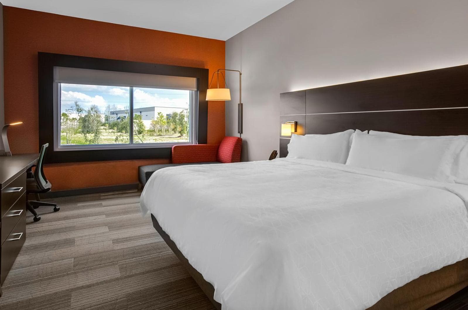 Holiday Inn Express & Suites Sanford - Lake Mary by IHG gallery photo in Sanford, FL — image 49
