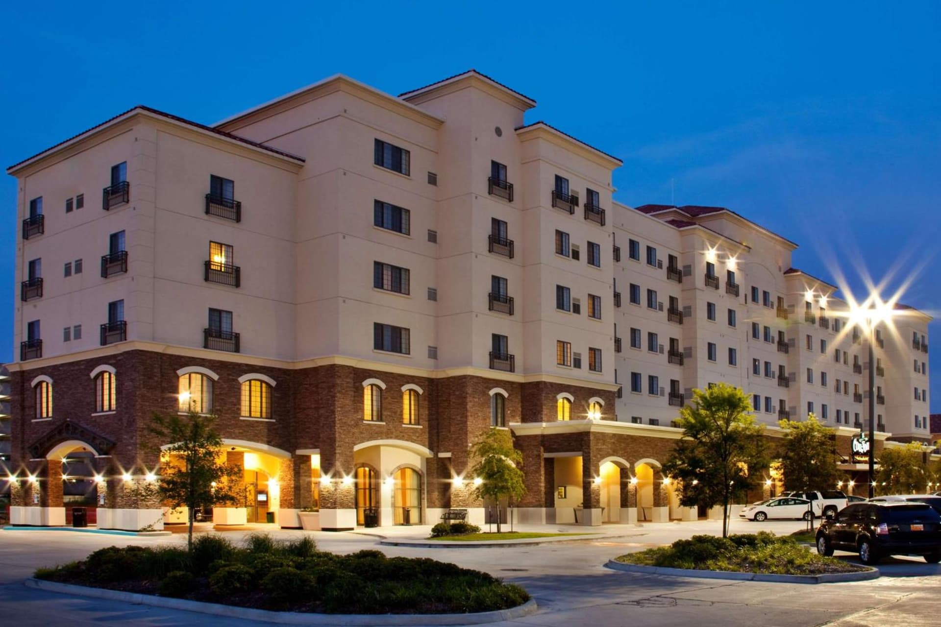 Sonesta ES Suites Baton Rouge University at Southgate interior in Baton Rouge, LA — gallery photo 2