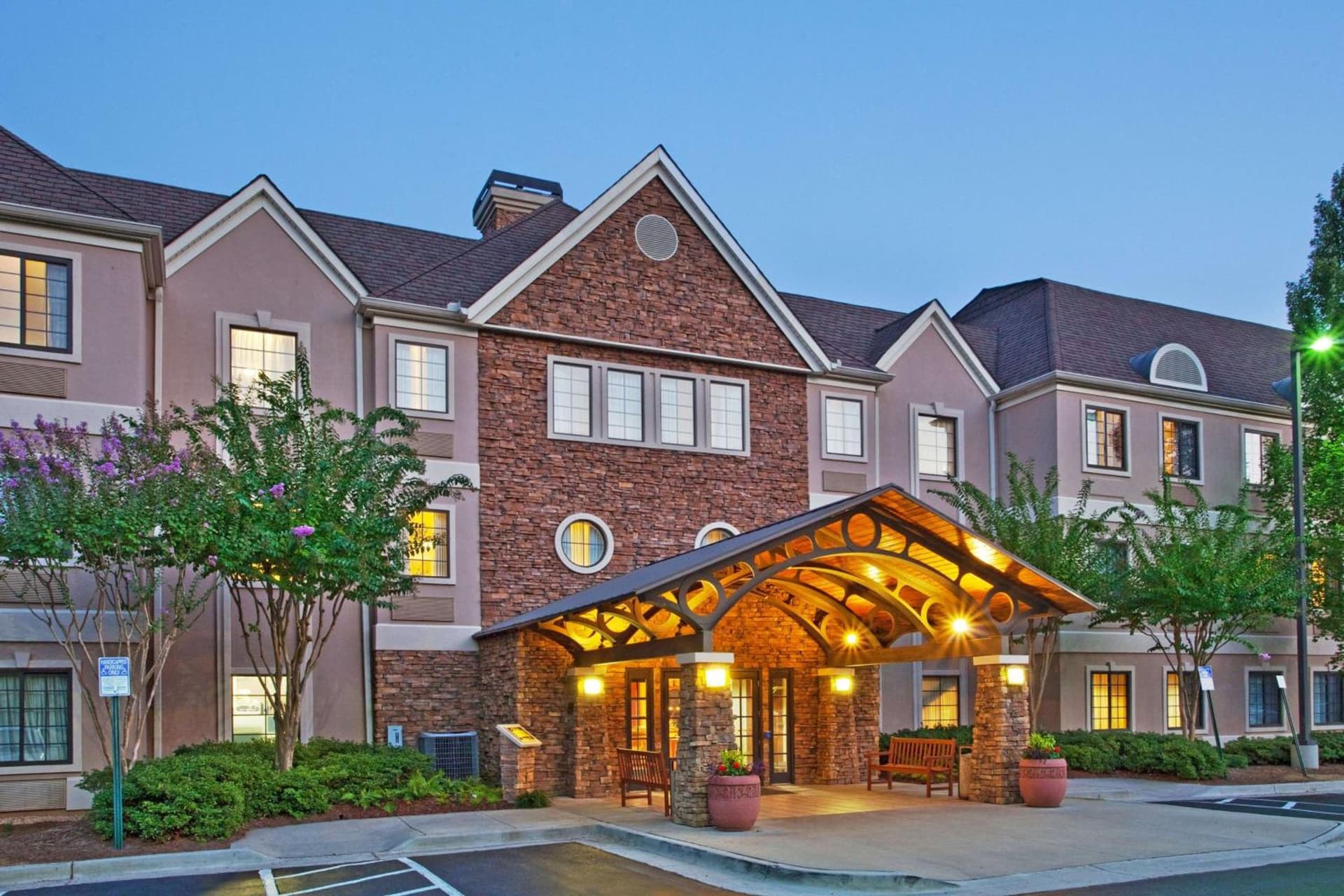Sonesta ES Suites Atlanta Alpharetta Avalon property views in Alpharetta, GA — gallery photo 3
