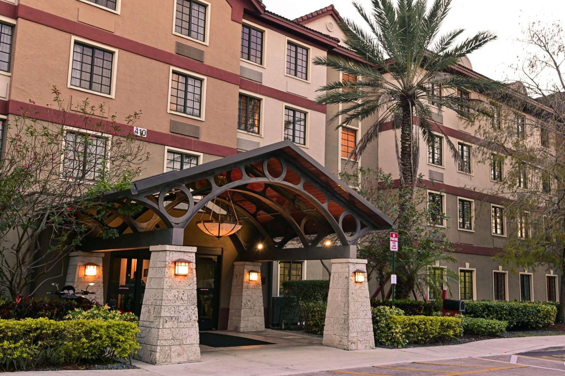 Sonesta ES Suites Fort Lauderdale Plantation exterior or lobby in Plantation, FL — main listing photo