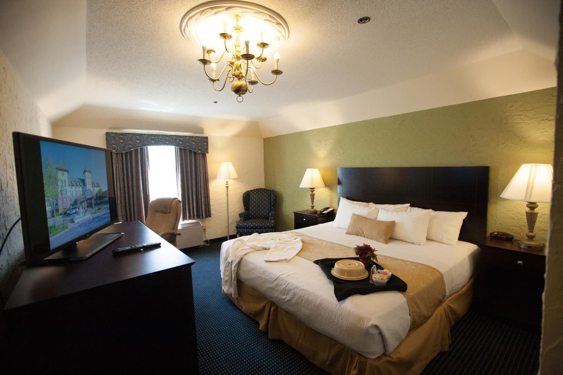 Chateau Hotel and Conference Center gallery photo in Bloomington, IL — image 28