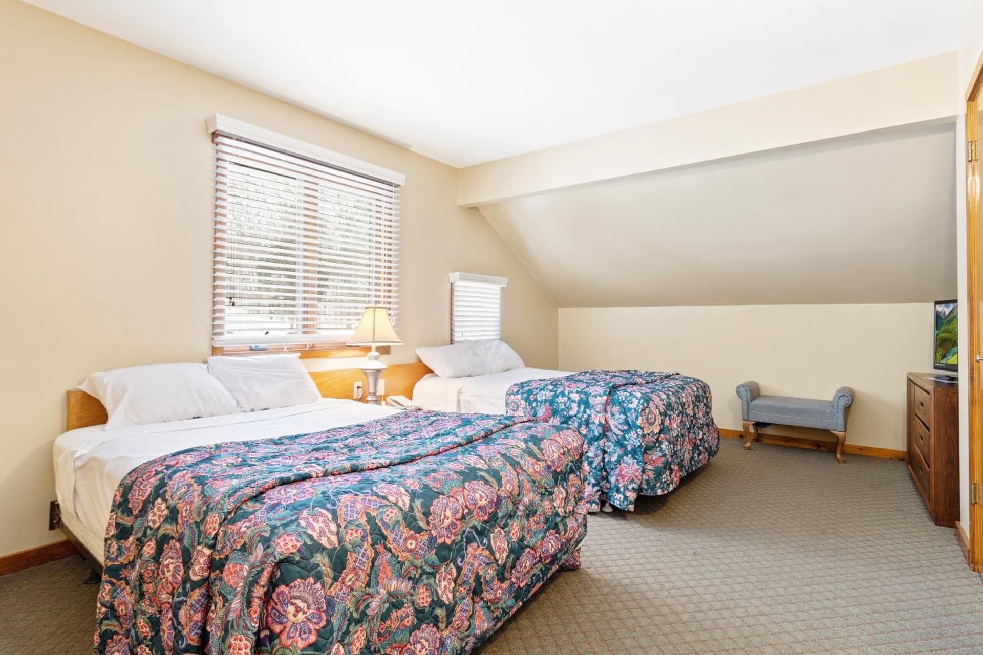 Club Wyndham Shawnee Village gallery photo in East Stroudsburg, PA — image 50