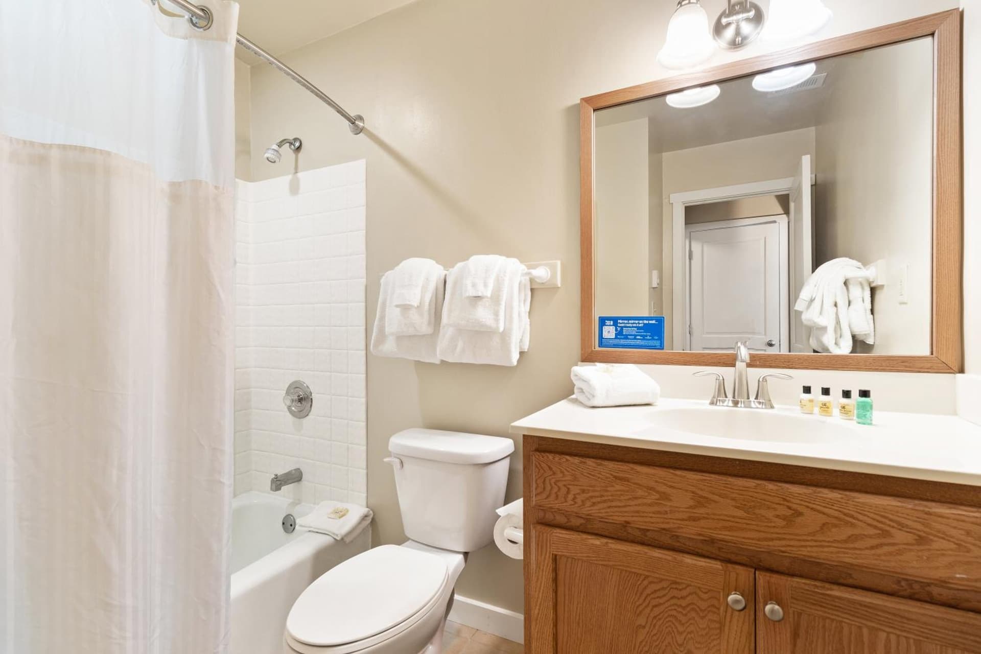 Club Wyndham Shawnee Village gallery photo in East Stroudsburg, PA — image 53